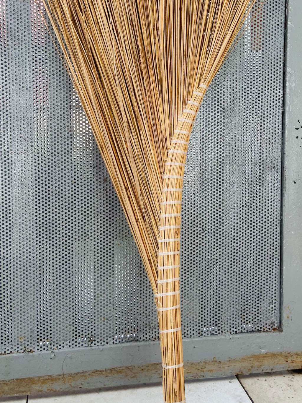 Copper Root Broom for Sweeping the Yard - Scrubbing Broom - Bone Broom - Natural Coconut Material