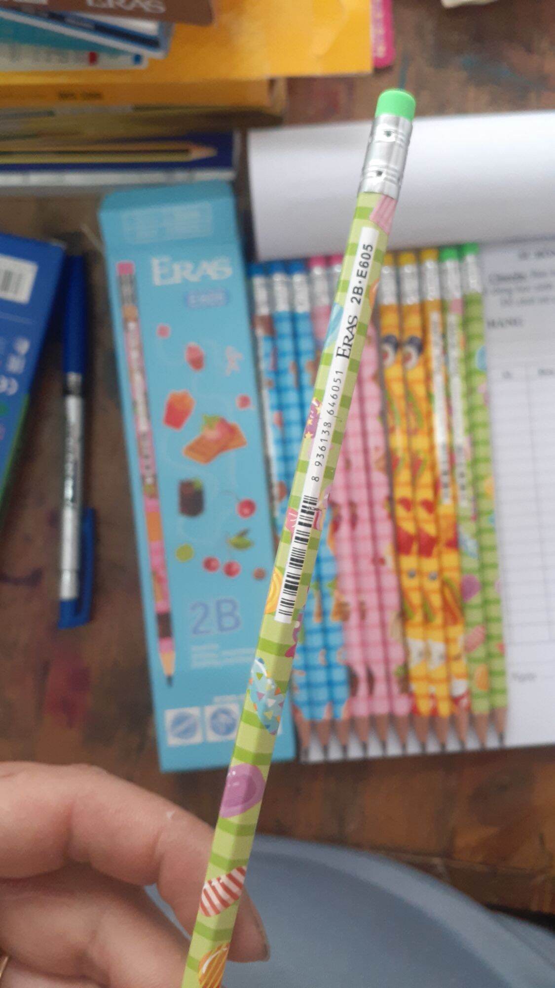 Hộp bút chì Eras E605 12 bút