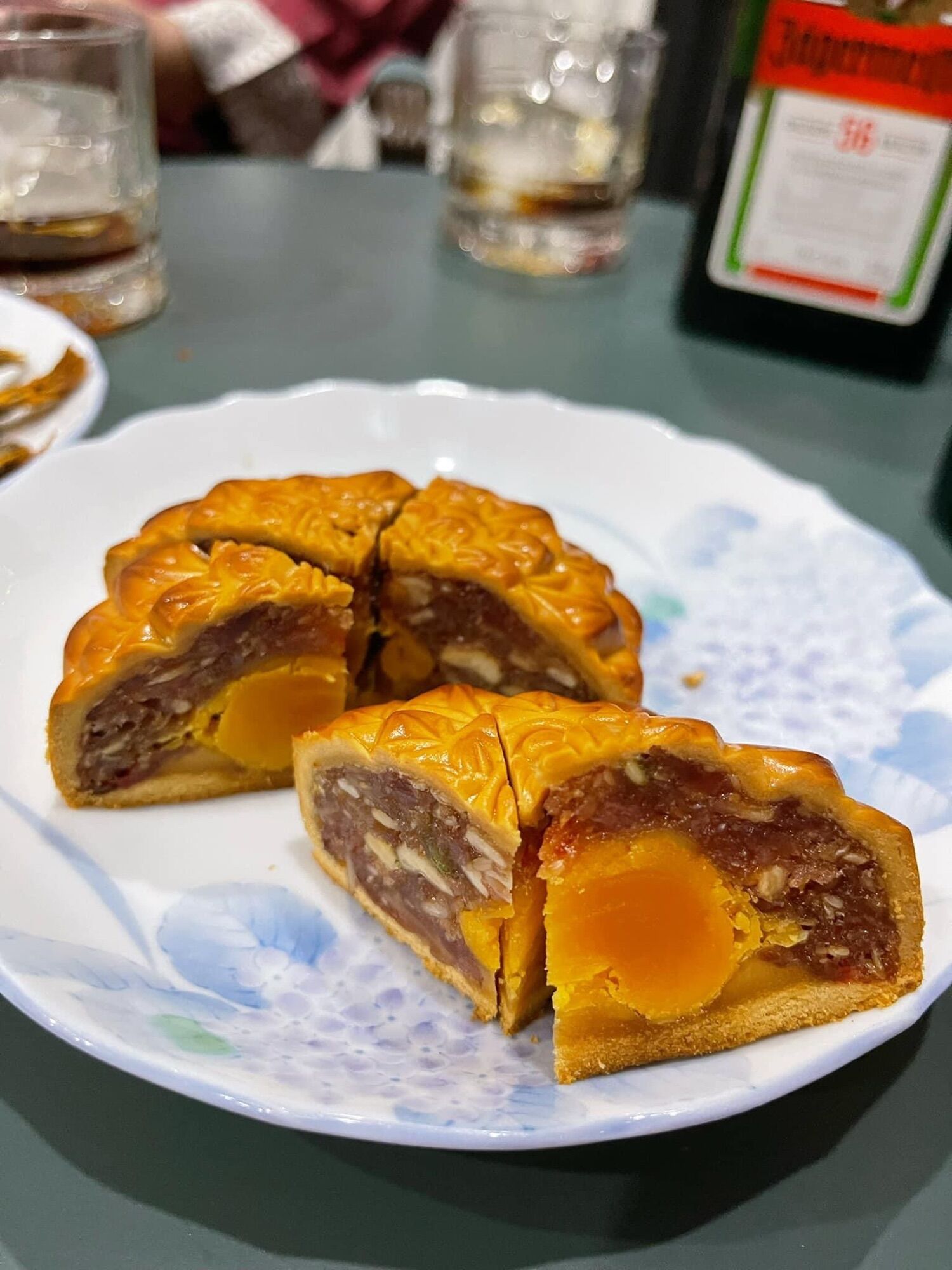 Bánh trung thu thập cẩm Tân Huê Viên (hộp 4cái)