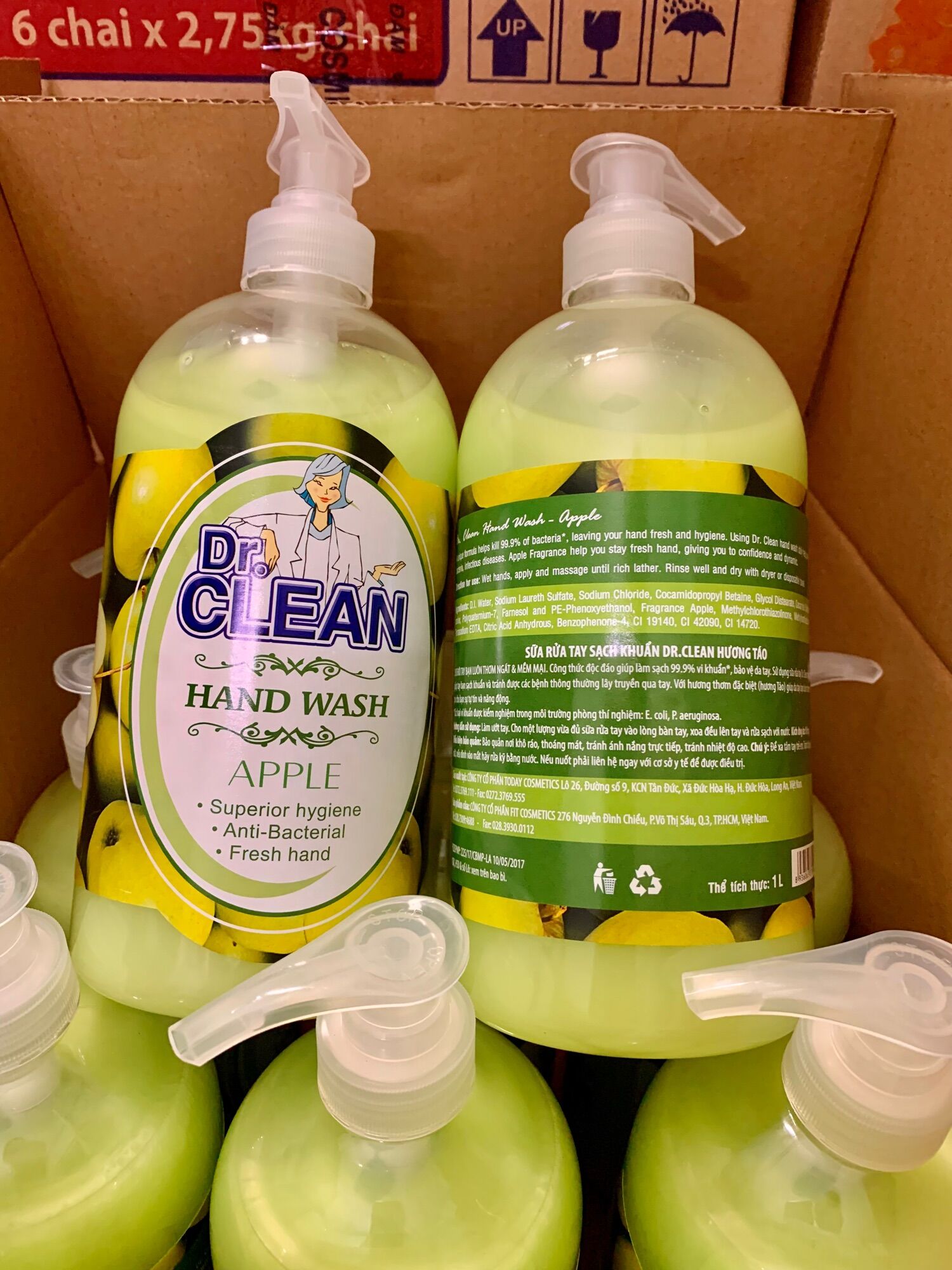 Sữa rửa tay sạch khuẩn Dr.Clean hương dâu 1000ml