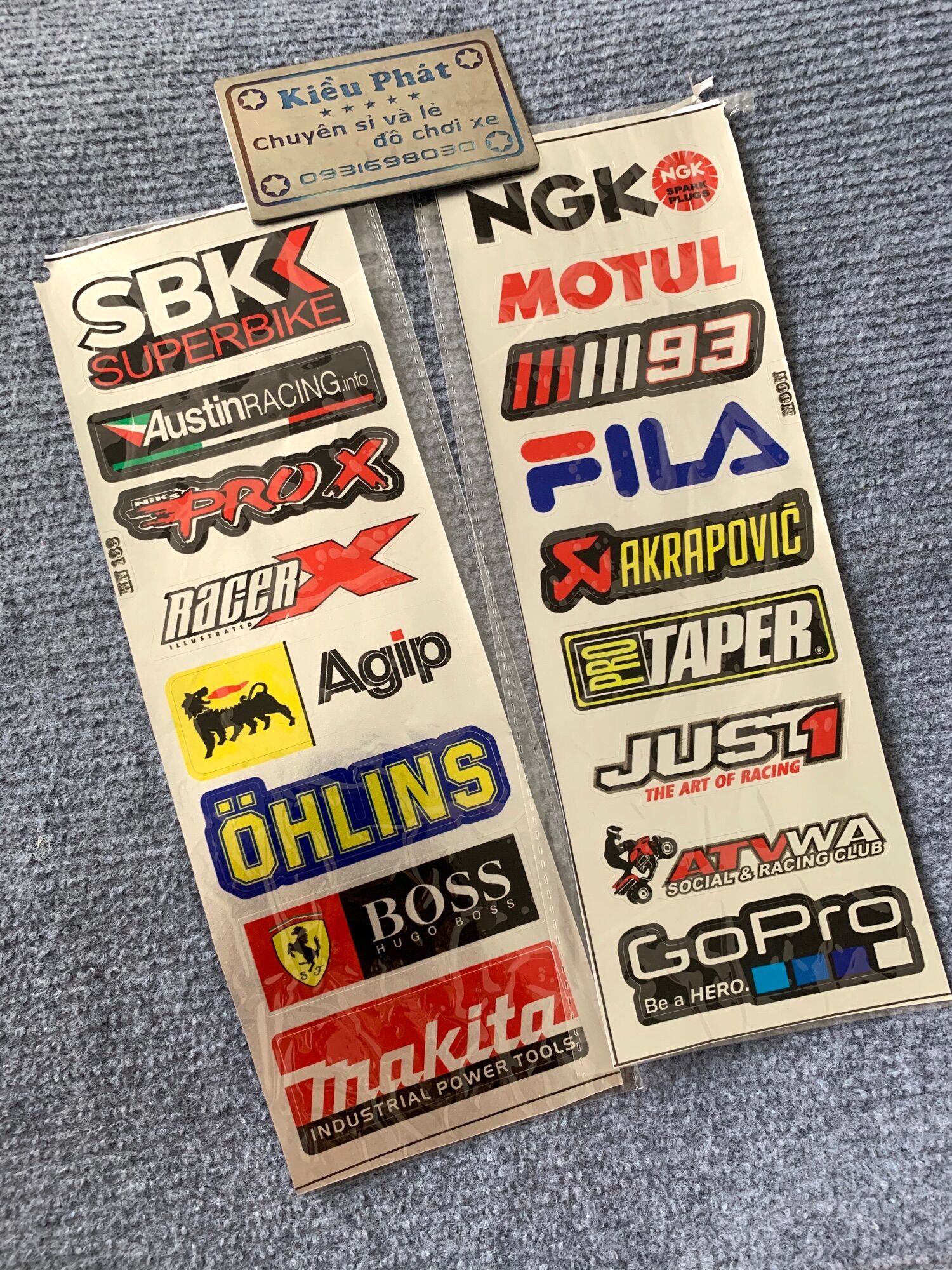 Tem Decal xe máy nền bạc giá 1 tấm