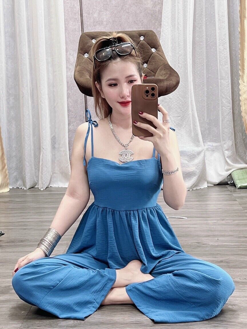Sét 2 dây babydoll cột nơ vai quần ống rộng hàng đẹp.