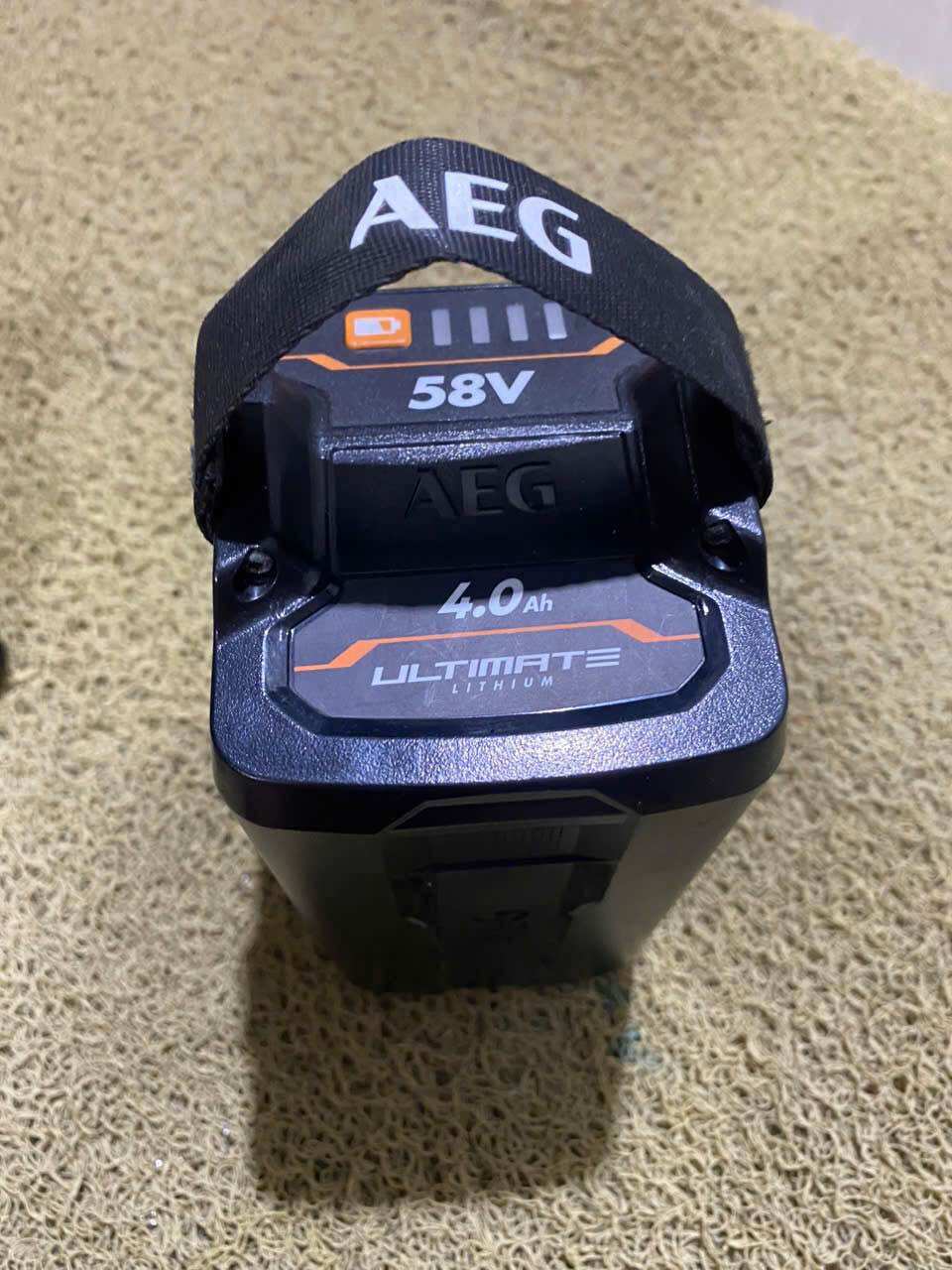 Pin 58v AEG 58v sử dụng máy cưa xích AEG. Cắt cỏ 58v