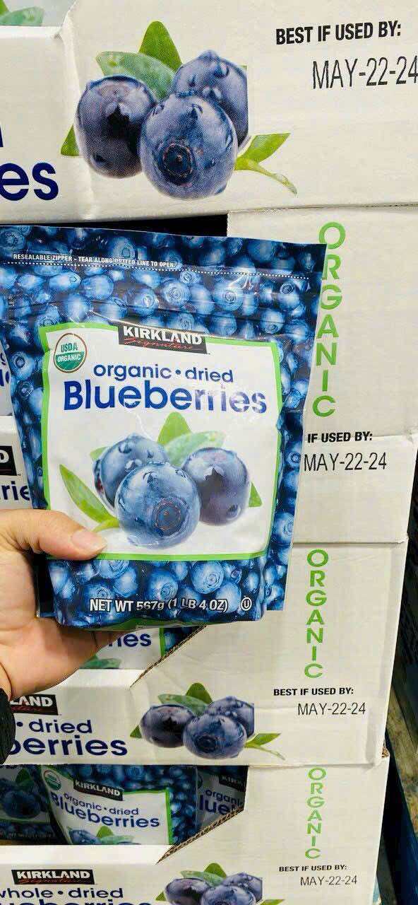 Quả Việt Quất Hữu Cơ Sấy Khô Kirkland Blueberries 567g Của Mỹ