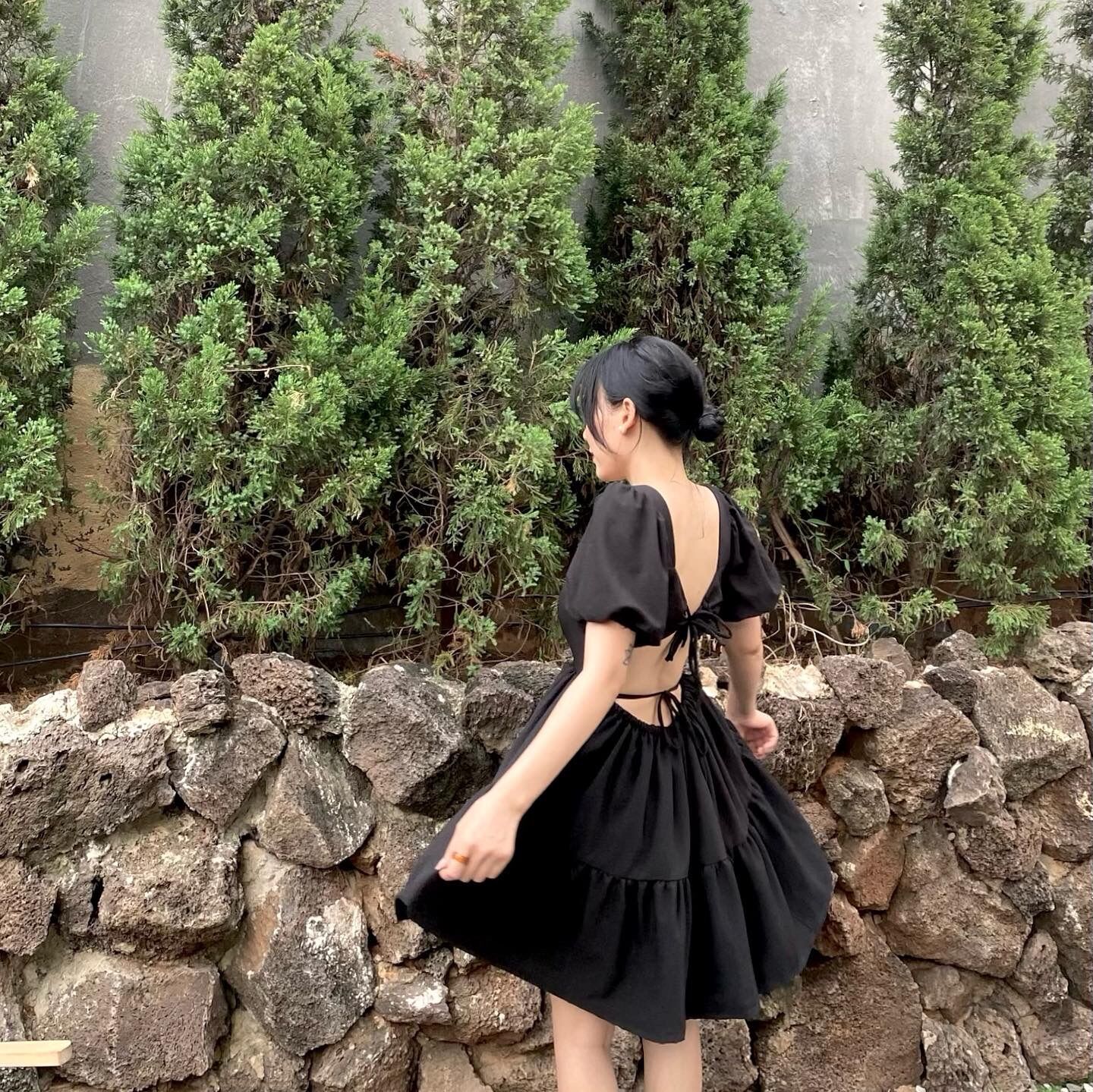 Heli Dress - Đầm xòe cổ vuông