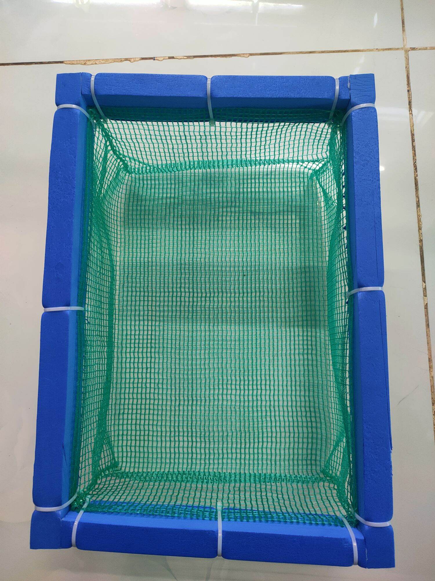 Lồng đẻ guppy , lồng tách cá guppy ,betta 30k cái