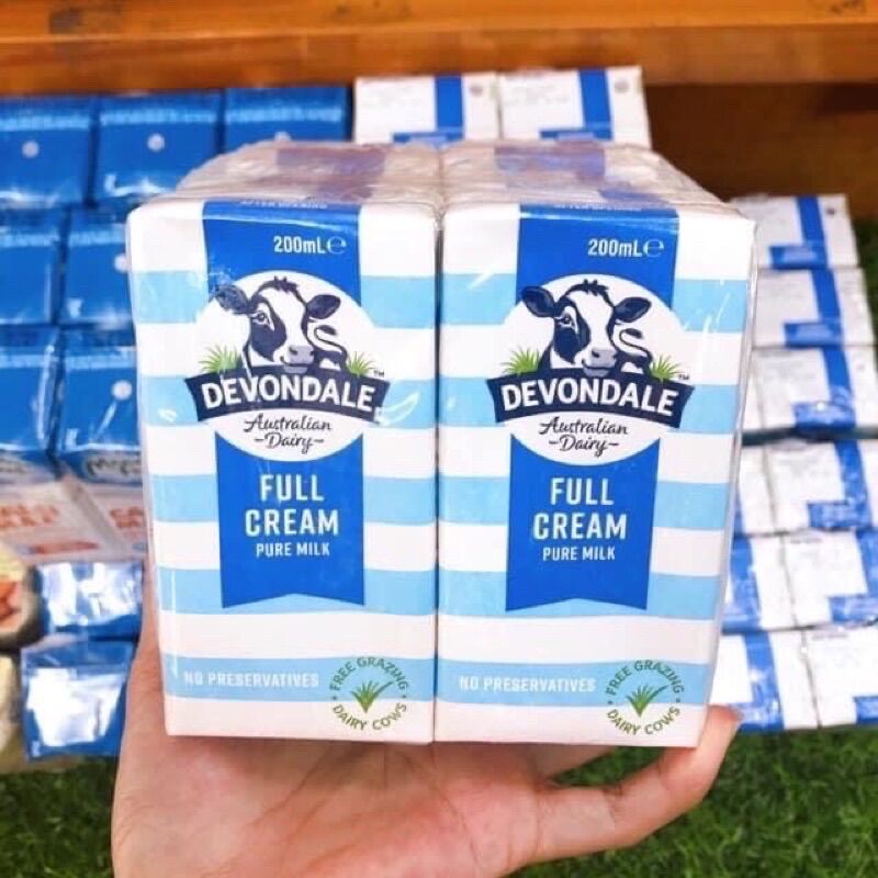 Sữa tươi nguyên kem Devondale hộp 200ml dành cho trẻ từ 1 tuổi trở lên