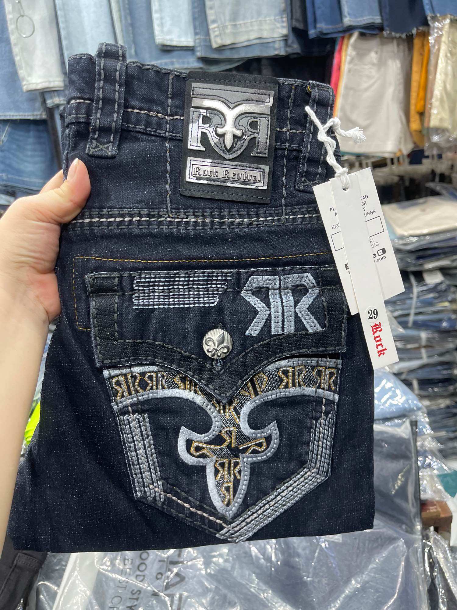 Quần jeans nam nắp túi chỉ nổi