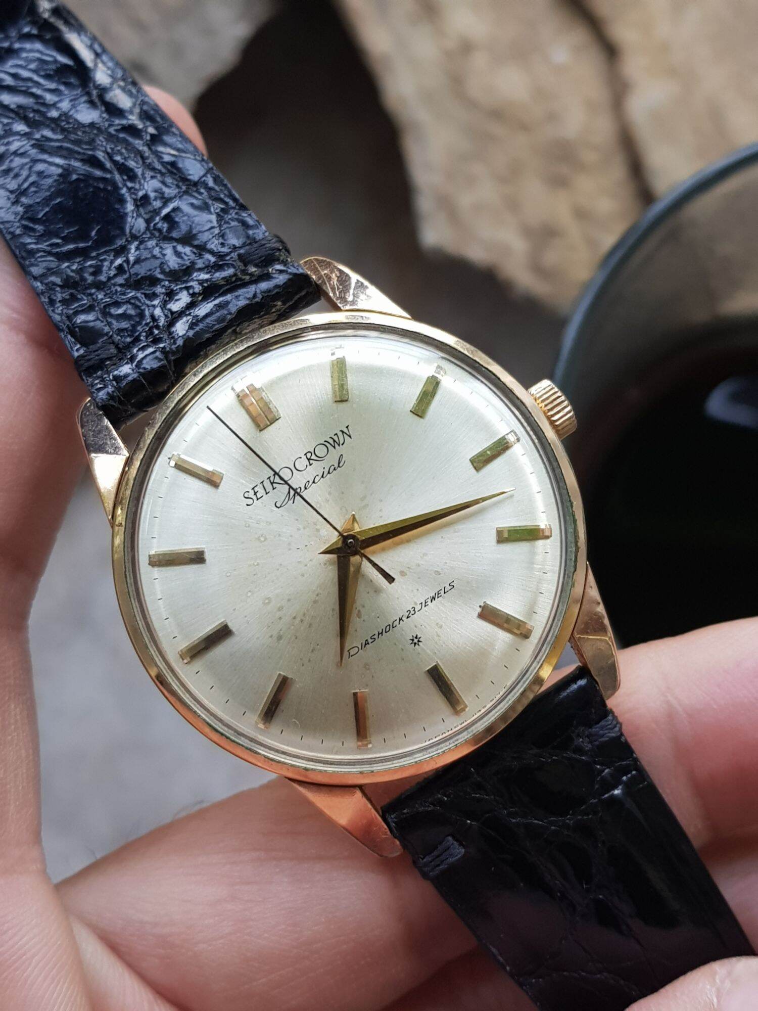 Đồng hồ Seiko Crown Special 