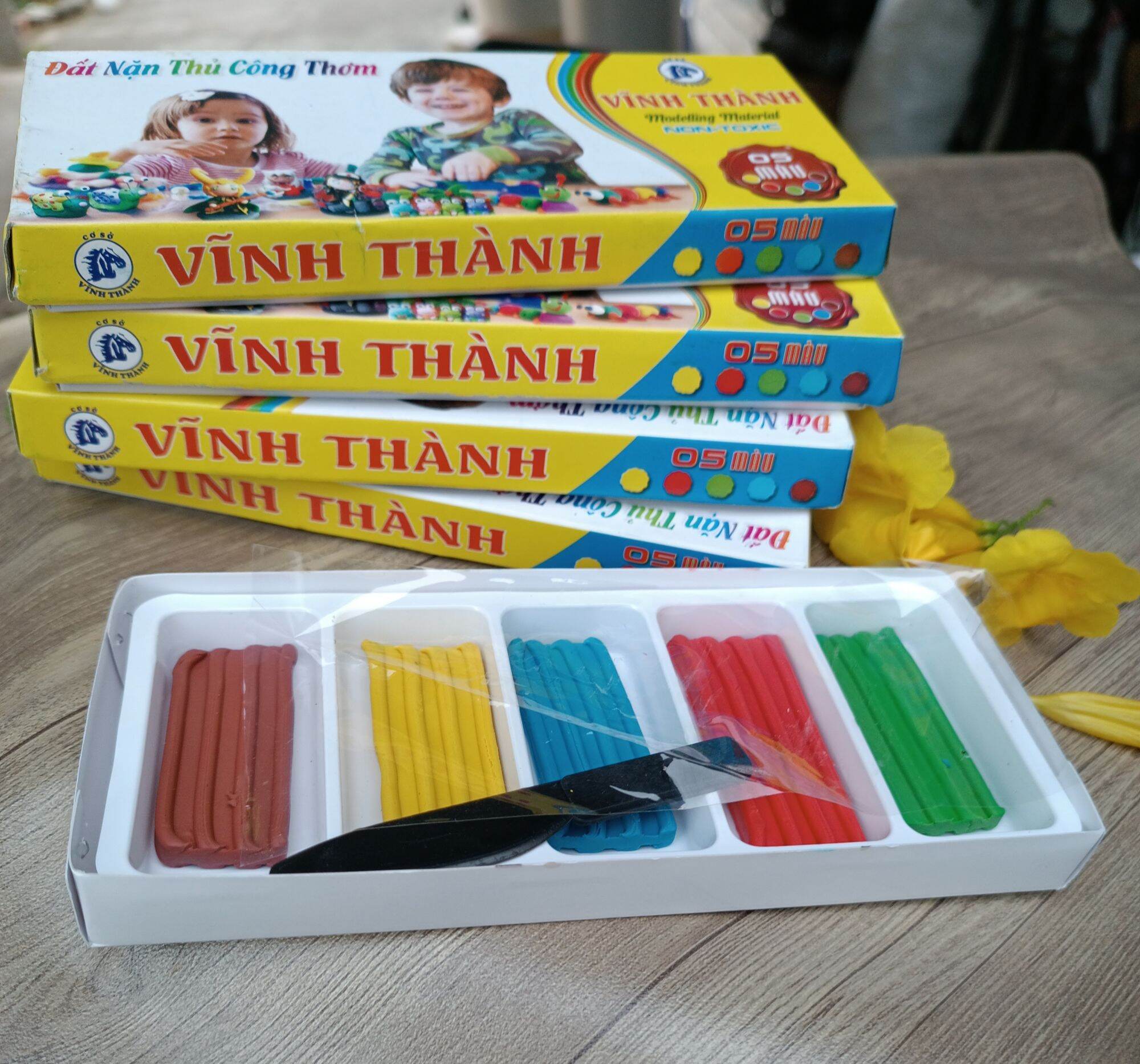 Hộp đồ chơi đất sét nặn thủ công cho bé Vĩnh Thành