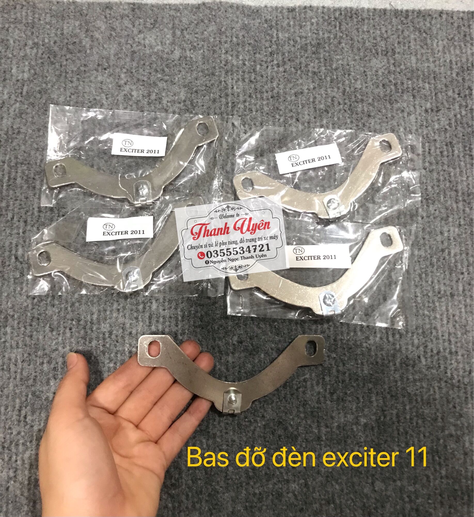 Bát đỡ đèn exciter 2011 inox