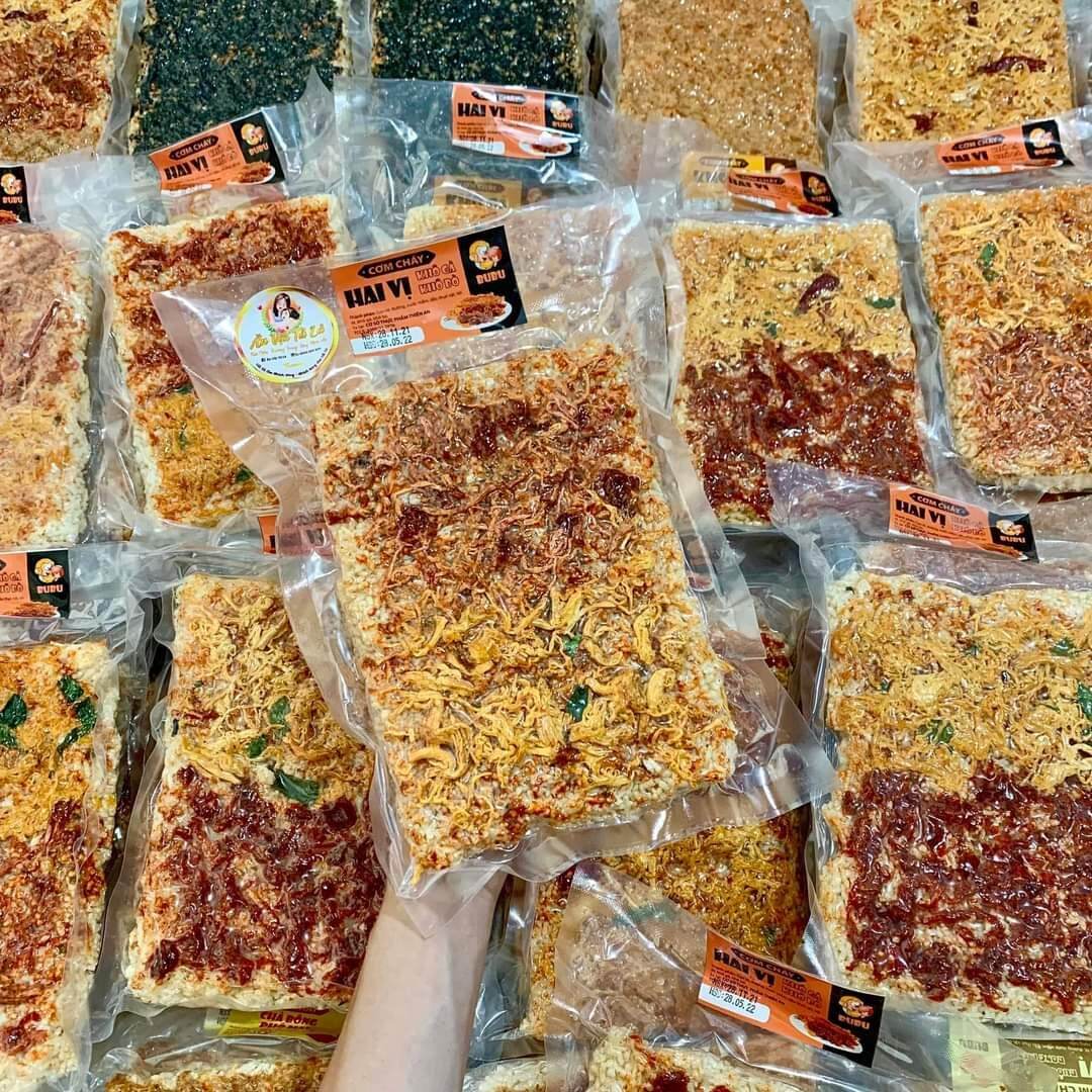 Cơm cháy chà bông 2 vị khô gà khô bò. Đặc biệt độc quyền thương hiệu BUBU. Ăn vặt ngon, Ăn vặt ghiền. Vị topping vừa miệng, mới lạ, hấp dẫn