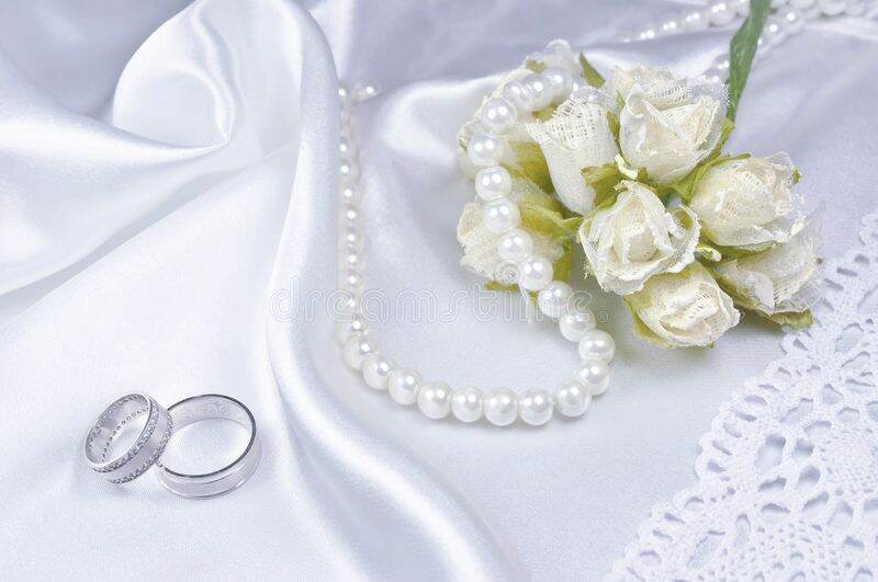 Phi phi Lụa bóng trắng mềm khổ 1,5m của Vải rẻ HB shop