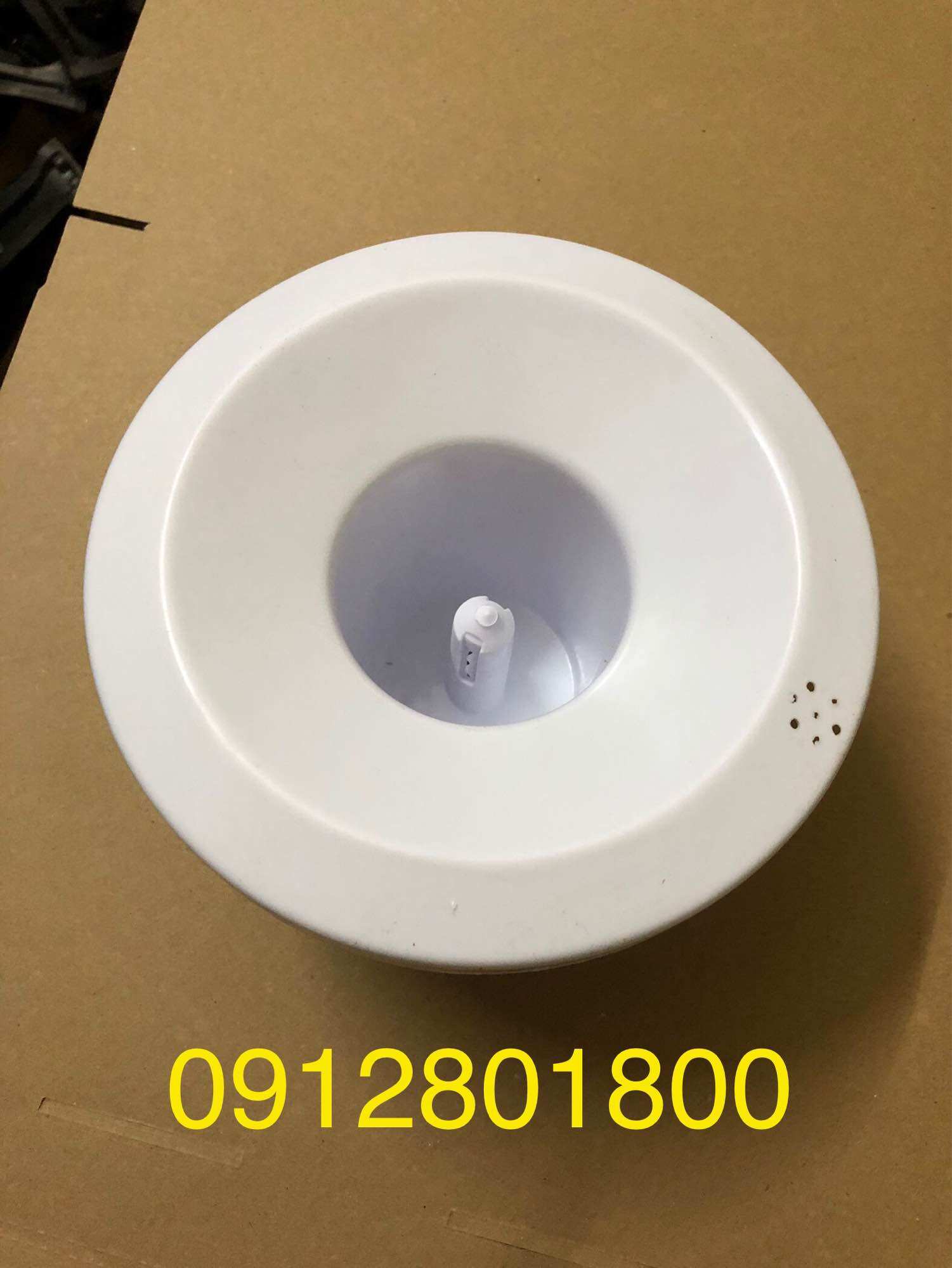 Cọc cắm bình nước cho cây nước nóng lạnh 19,5cm