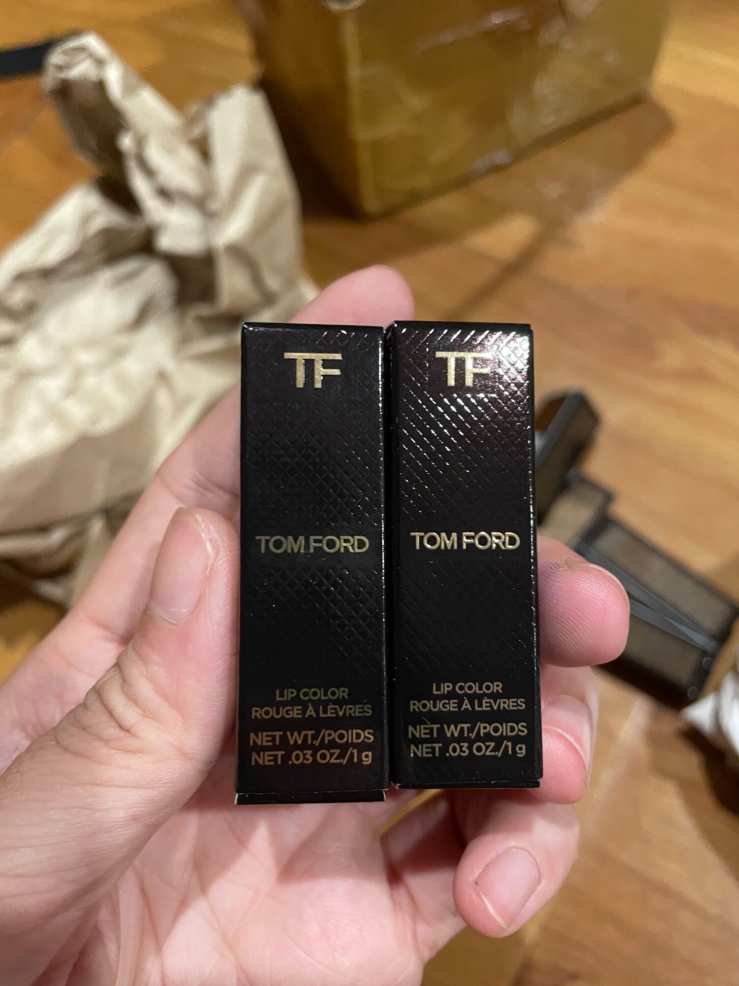 SON MÔI TOM FORD MÀU 03/16/80 - SIZE MINI 1G (Hàng nhập Mỹ)