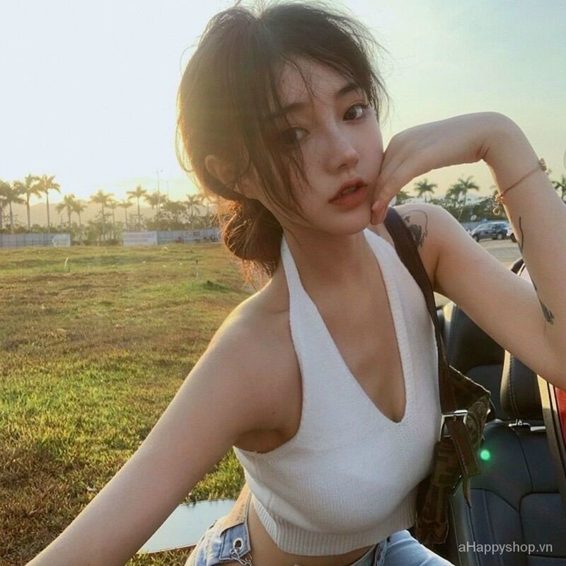 Áo croptop hở lưng cột dây cổ i8