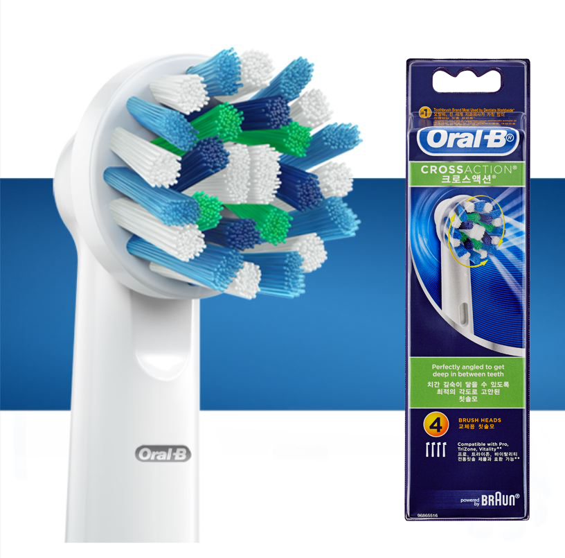 Vỉ 4 đầu bàn chải Oral-B Crossaction trắng sạch răng + Tặng 1 nắp bảo vệ đầu chải
