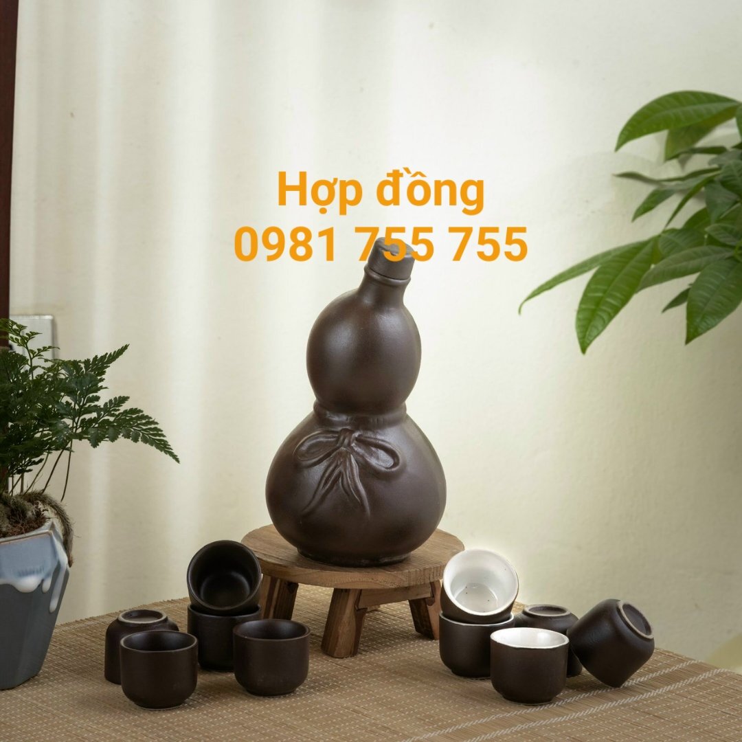 Vò gốm kèm 10 chén,,bình đựng rượu 500ml,nậm rượu Bát Tràng cao cấp