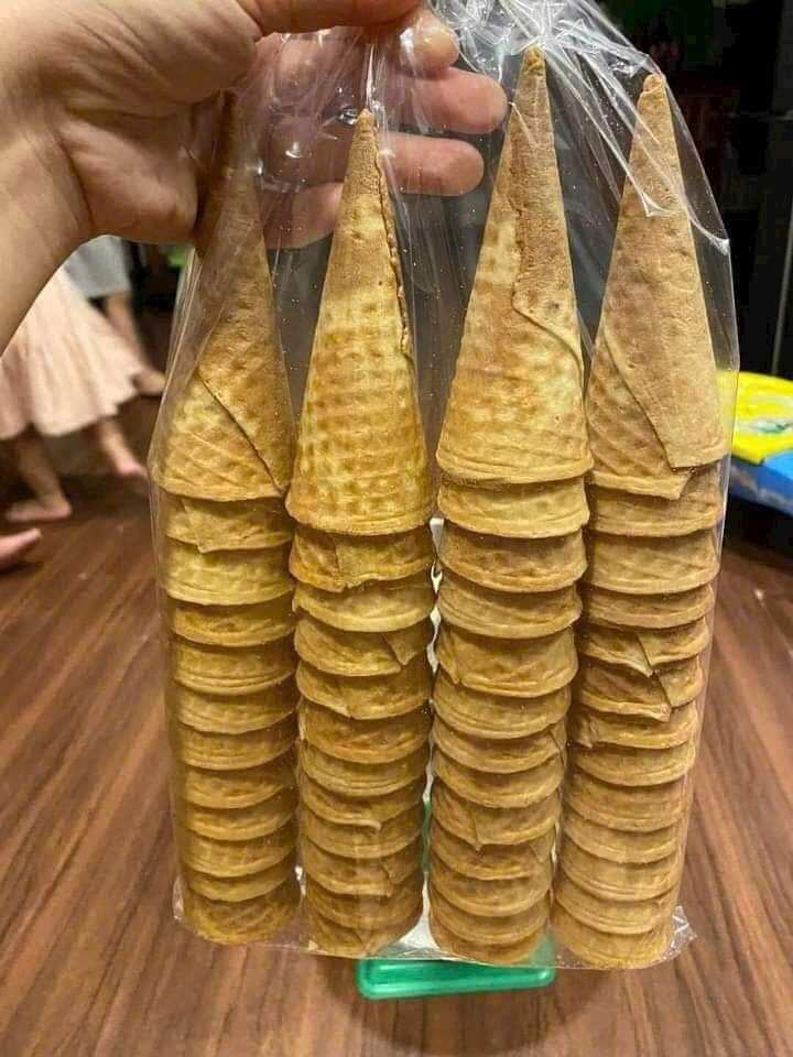 VỎ ĐỰNG KEM ( BÁNH ỐC QUẾ) COMBO 100C