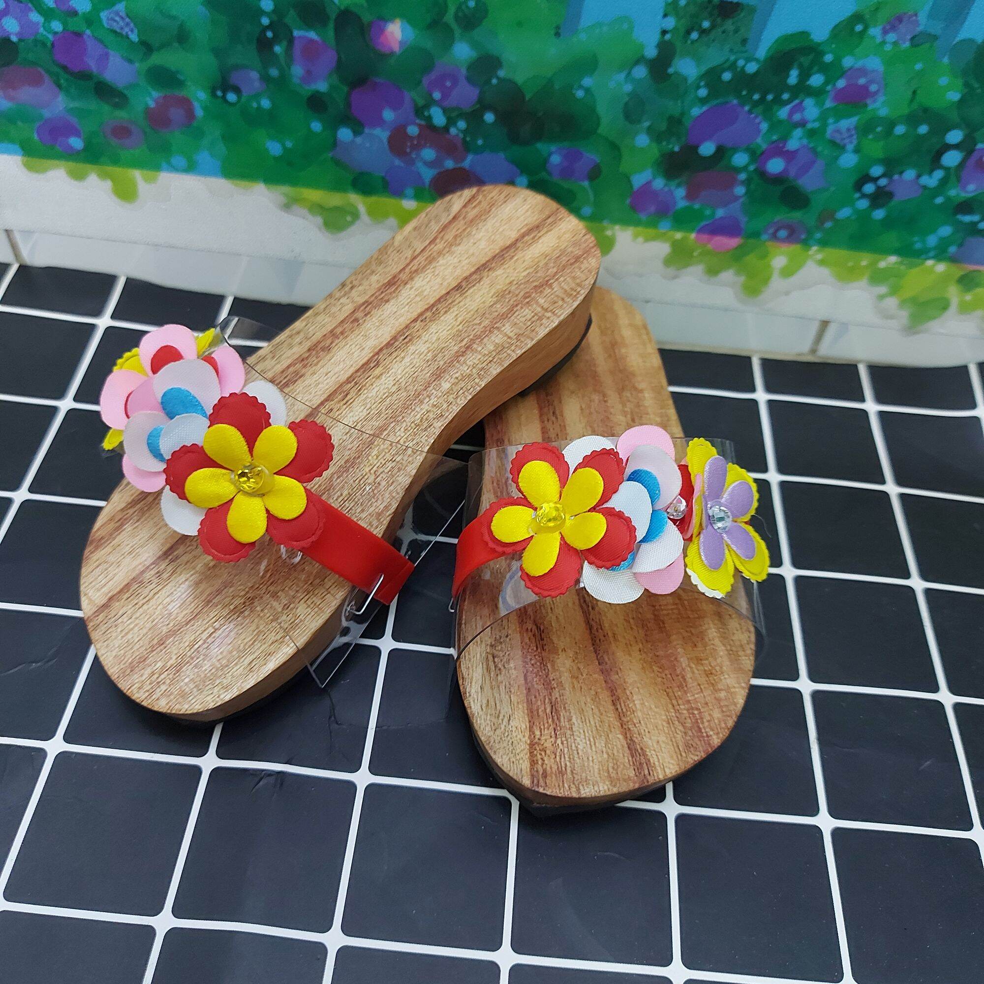 Guốc gổ đế nhấn ngón chống trợt quai hoa ngủ sắc cho bé