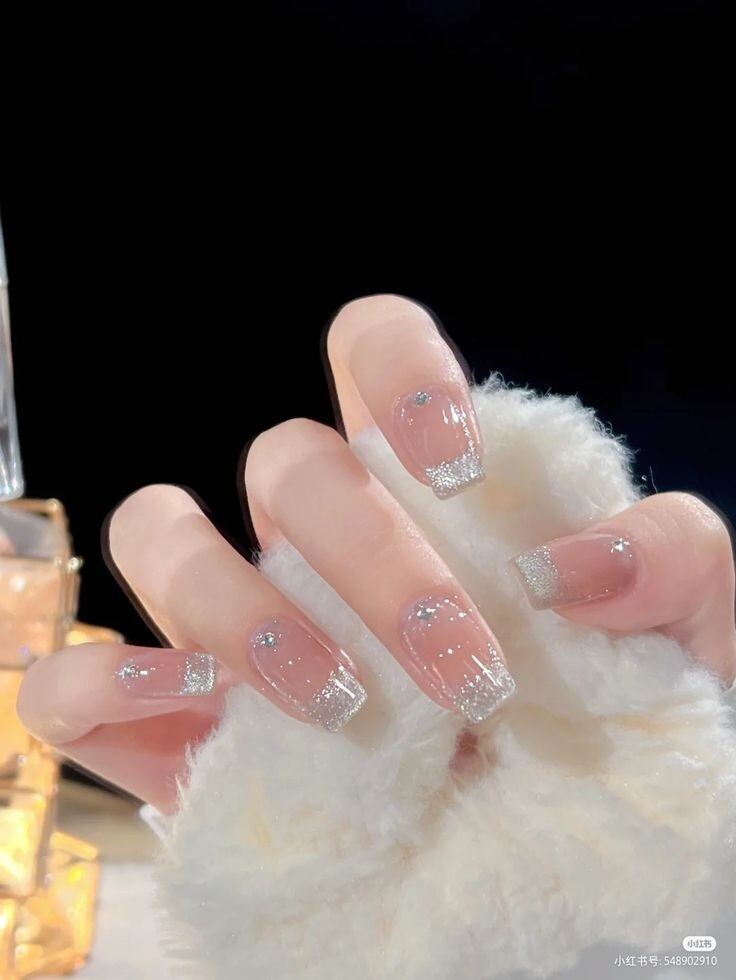 Móng tay giả nail box