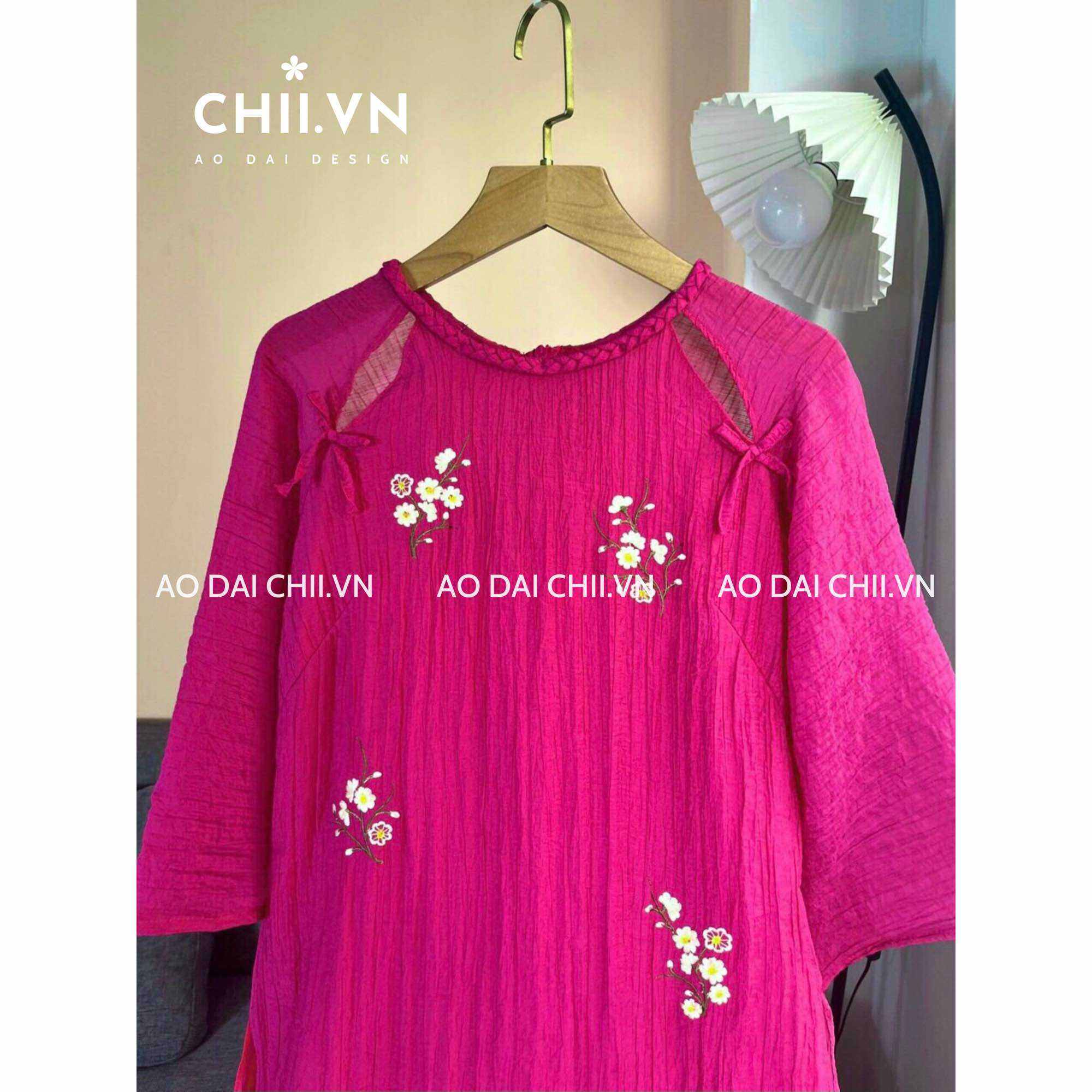 Áo Dài Cách Tân Dáng Suông 4 Tà Cổ Nơ Cách Điệu