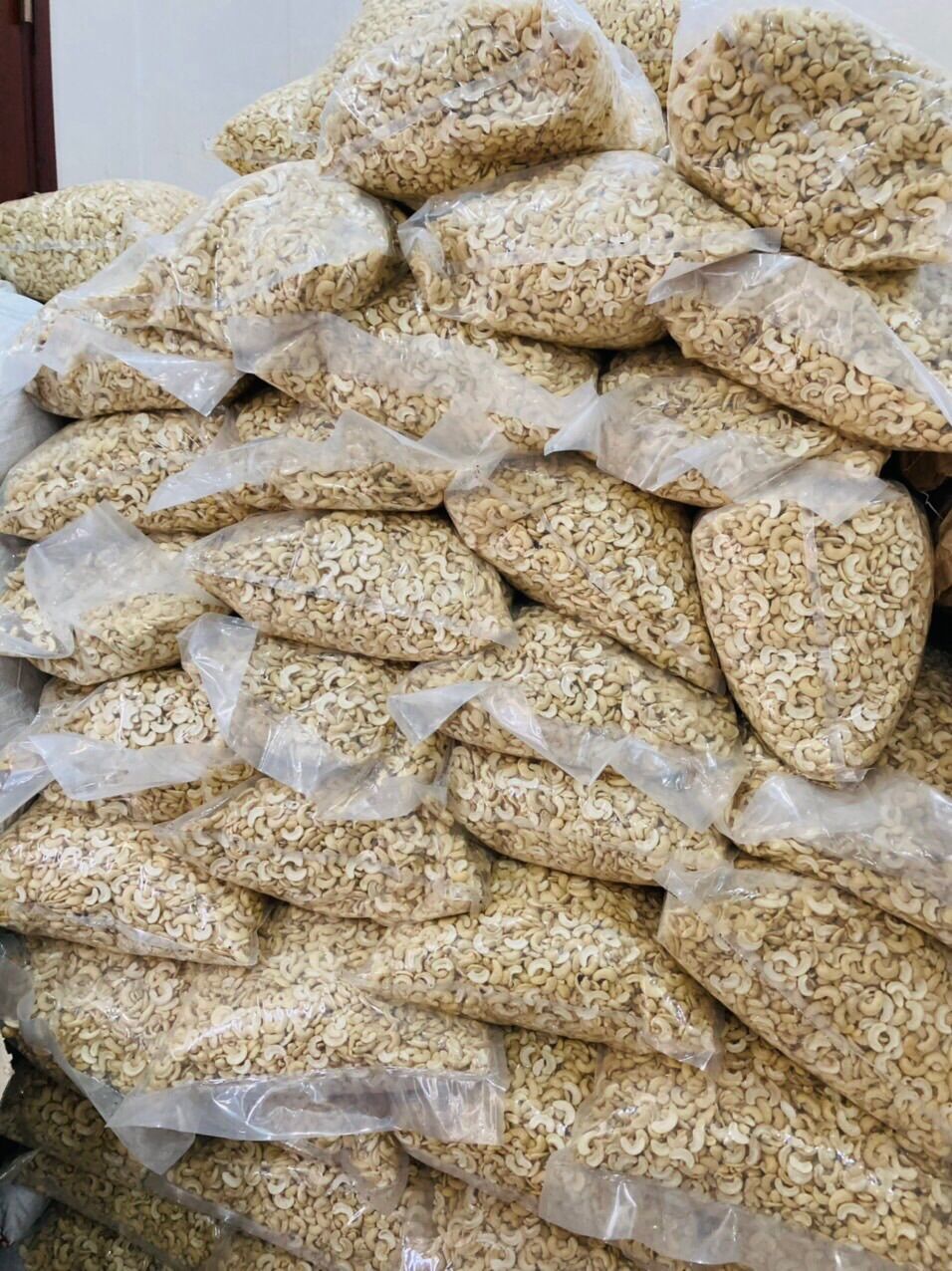 500g Hạt điều bể sống tách vỏ làm sữa hạt