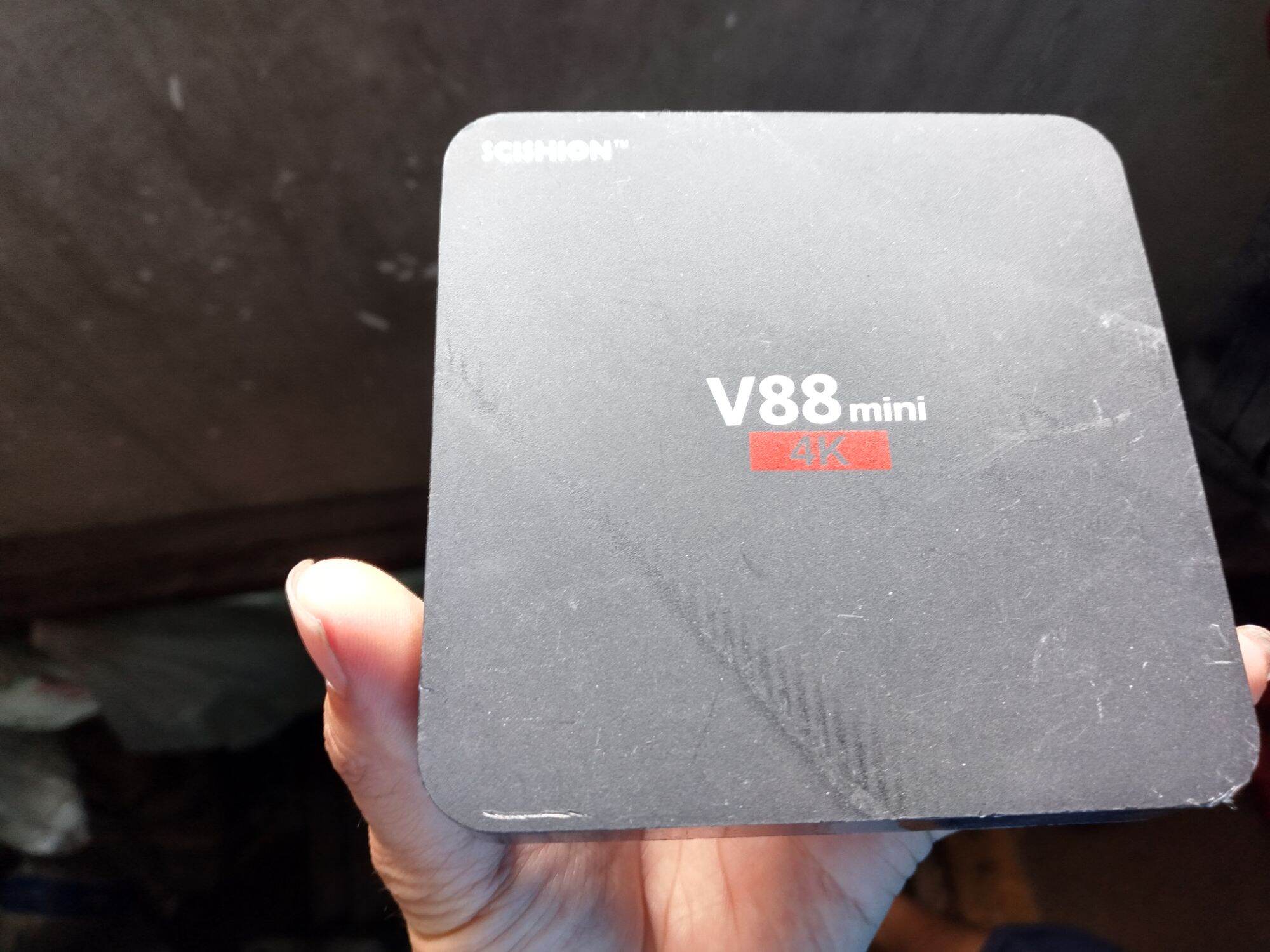 Android tivi V88 ram 1gb, rom 8gb android 7.1, cài đặt sẵn app xem tv YouTube