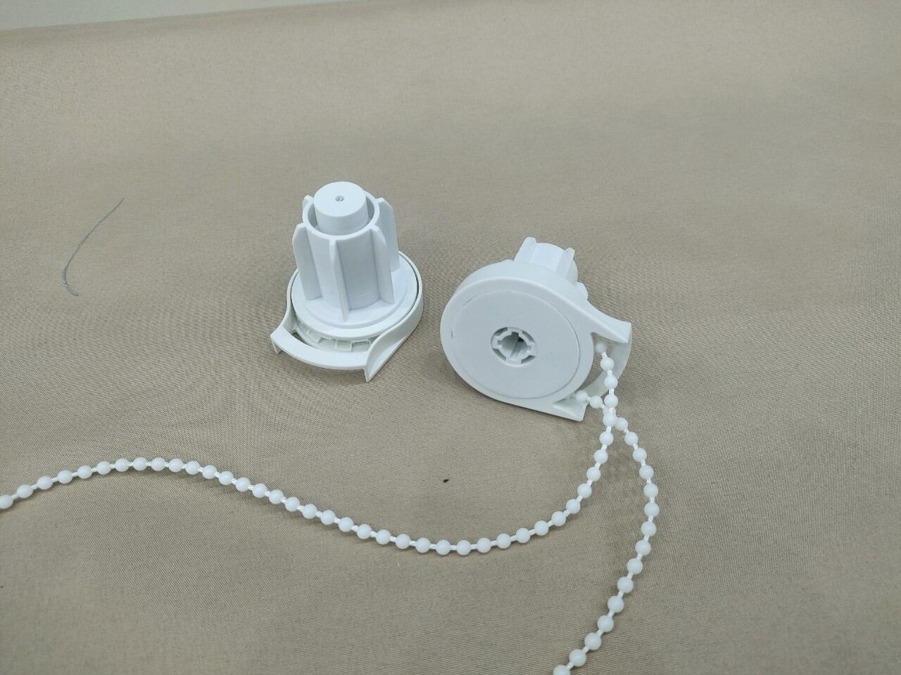 Đầu kéo rèm cuốn. lõi cuốn 38mm. có sẵn tại 797 trương định. nhận thay củ tại hà nội. lh 0858710000