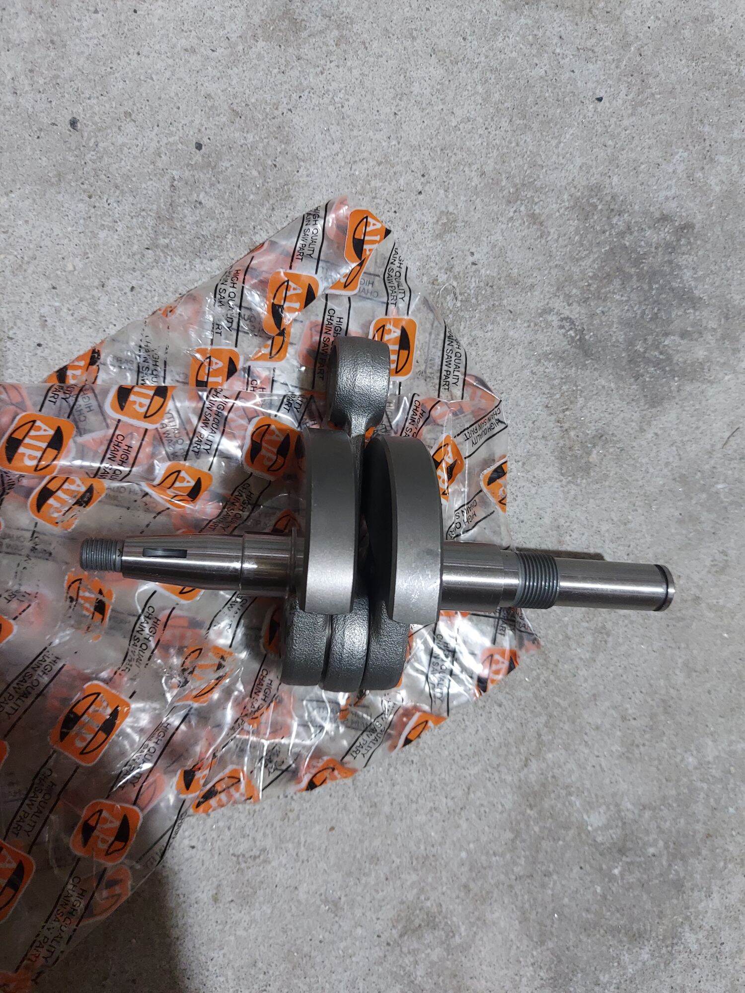 Trục cơ máy cưa Stihl 381 Ảnh thật 100%