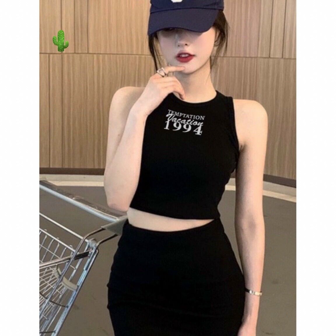 Áo croptop ba lỗ 1994 nhé pc