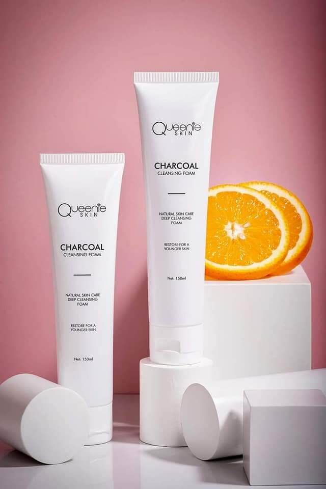 Sữa rửa mặt than hoạt tính queenie skin