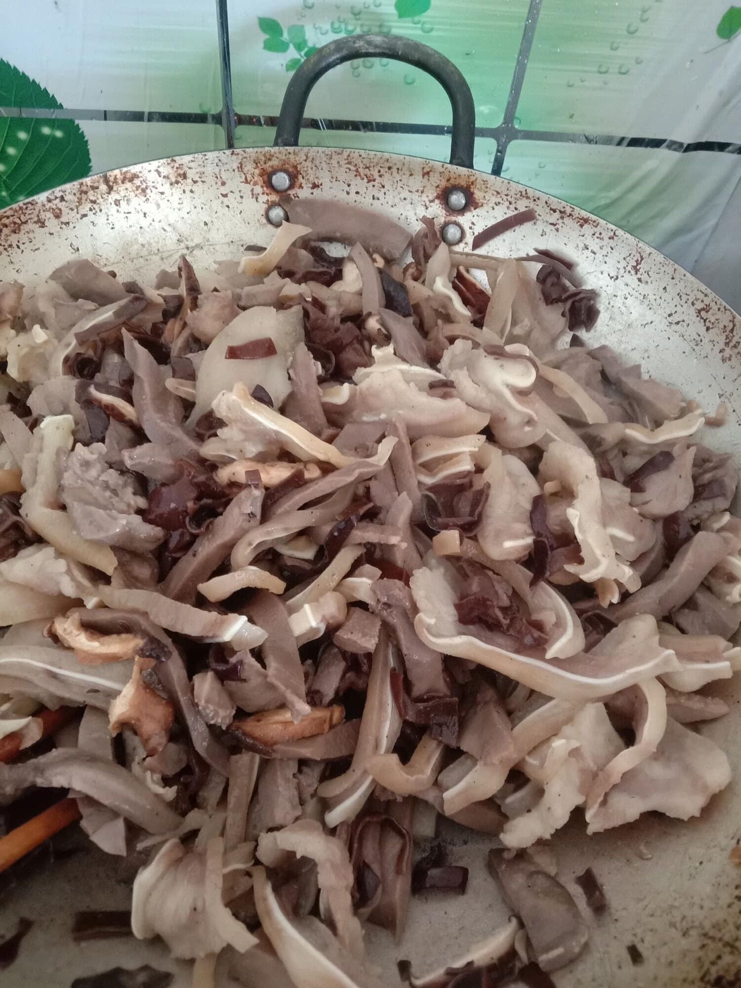1kg Giò thủ xào tai lưỡi (hoả tốc tphcm)
