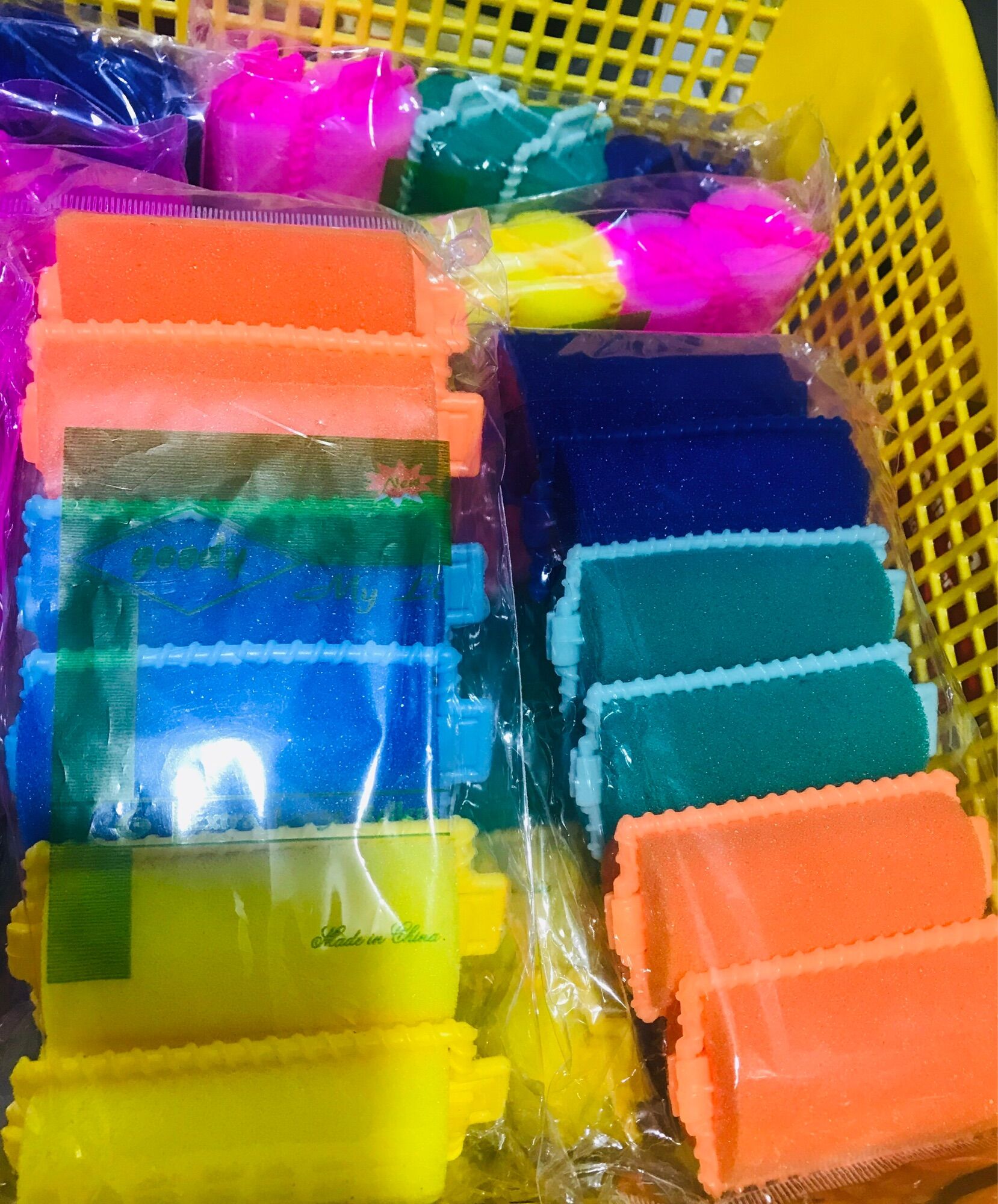 🍭 Lố 12 Kẹp Lô Mút Nhiều Màu (Hình thật)