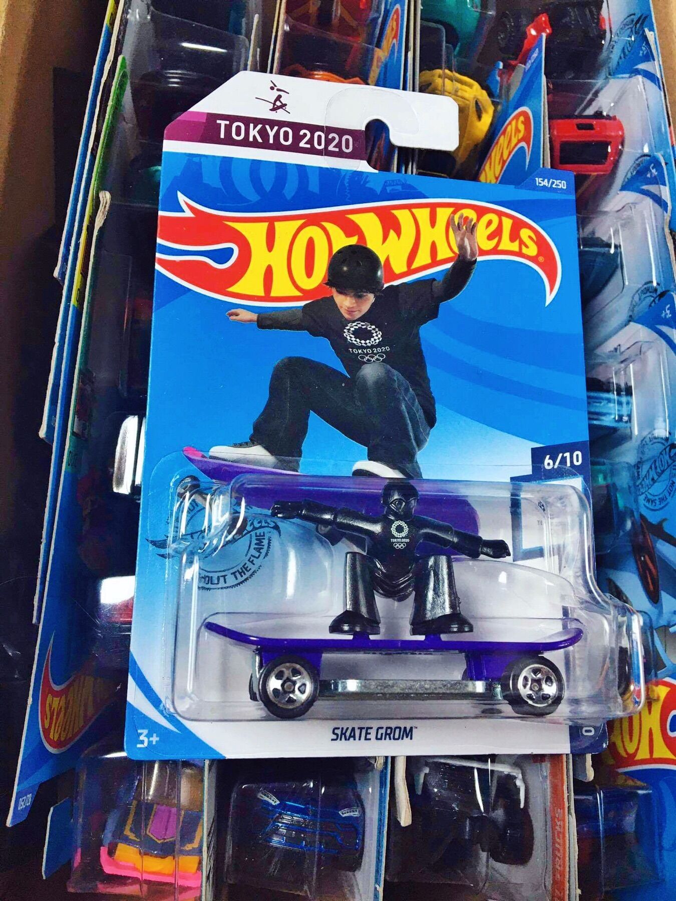 Xe Mô Hình Hot Wheels tỉ lệ 1:64 "Skate Grom" (Olympic Tokyo 2020)