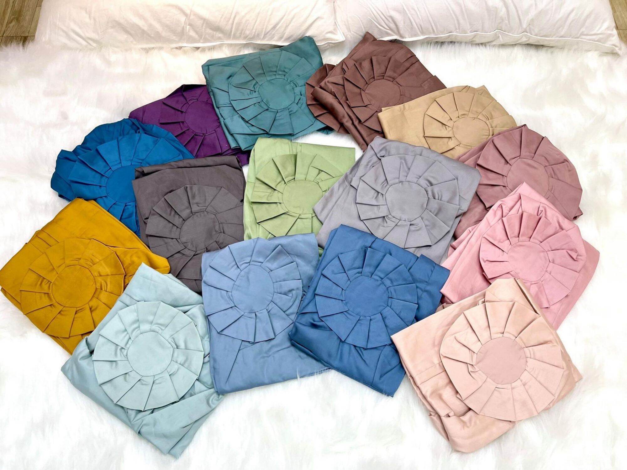 Vỏ gối ôm lụa size 80 x 100cm