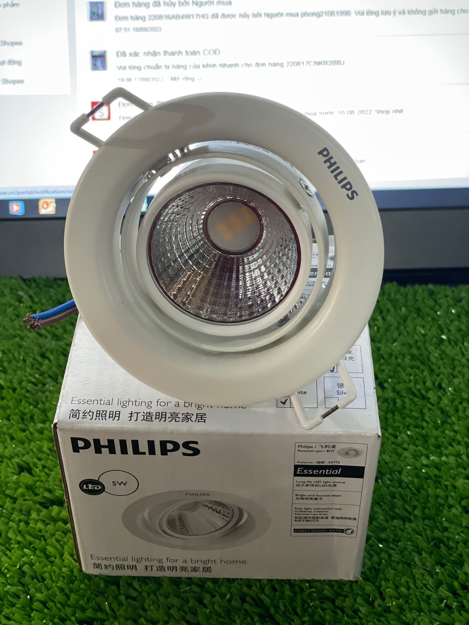 Đèn chiếu điểm philips 59776 7w 070 WH