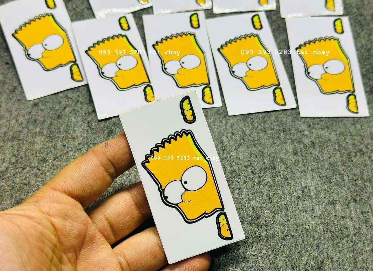 [ 1 MIẾNG ] TEM SIMSON VÀNG SIÊU TRONG SUỐT DÁN TRANG TRÍ XE