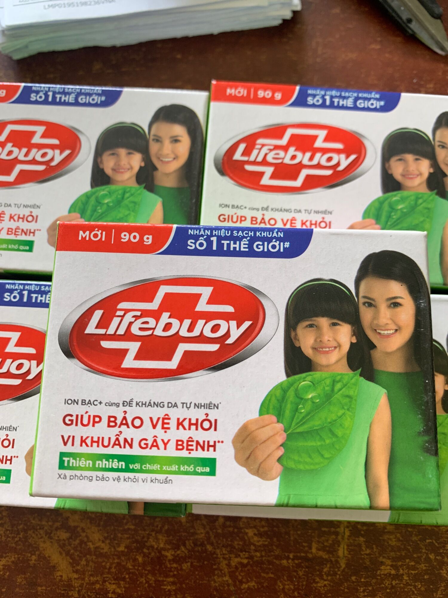 Xà bông diệt khuẩn Lifeboy 90g màu xanh lá