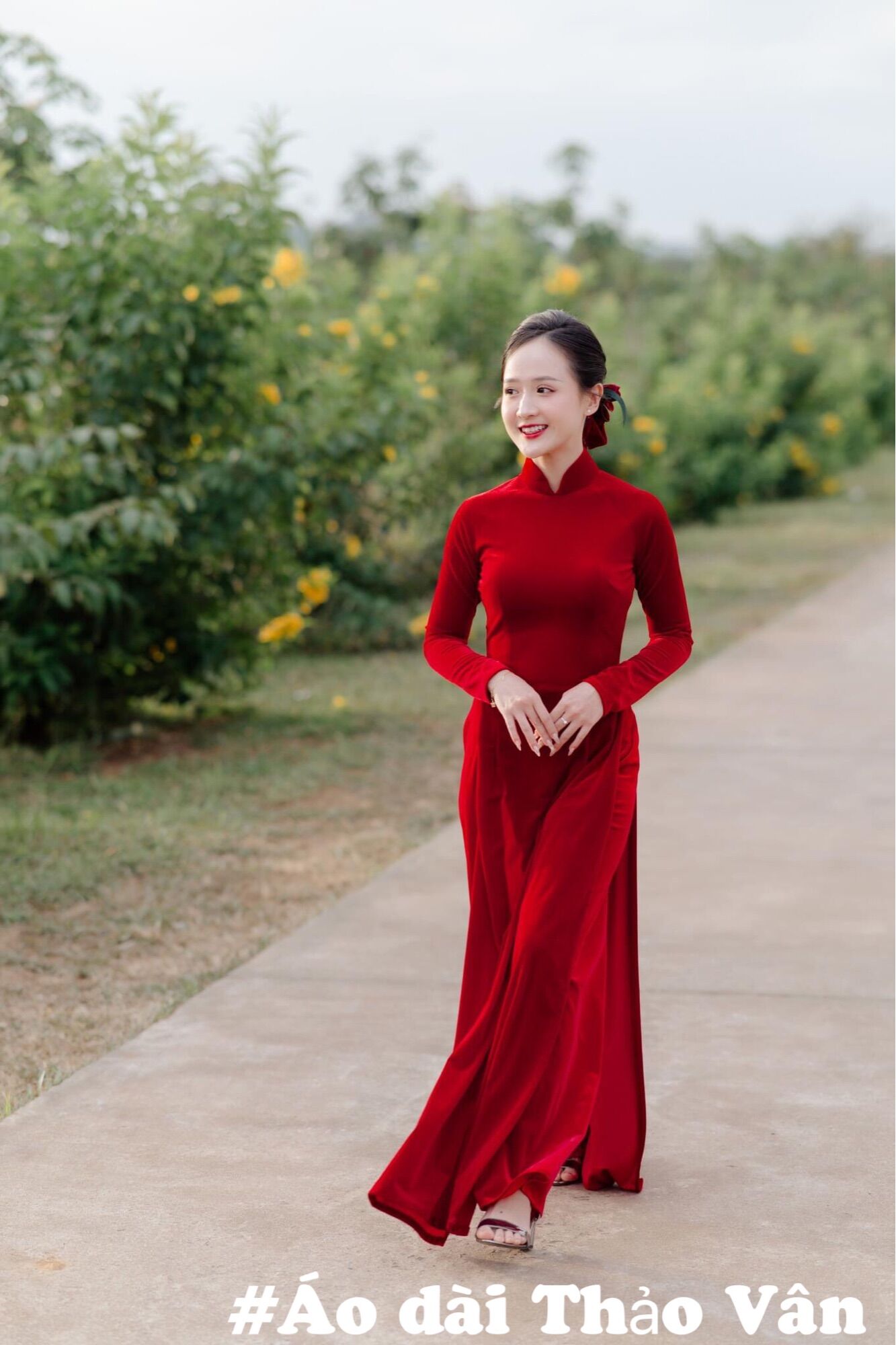 Áo dài cô dâu đỏ nhung cao cấp-TV001