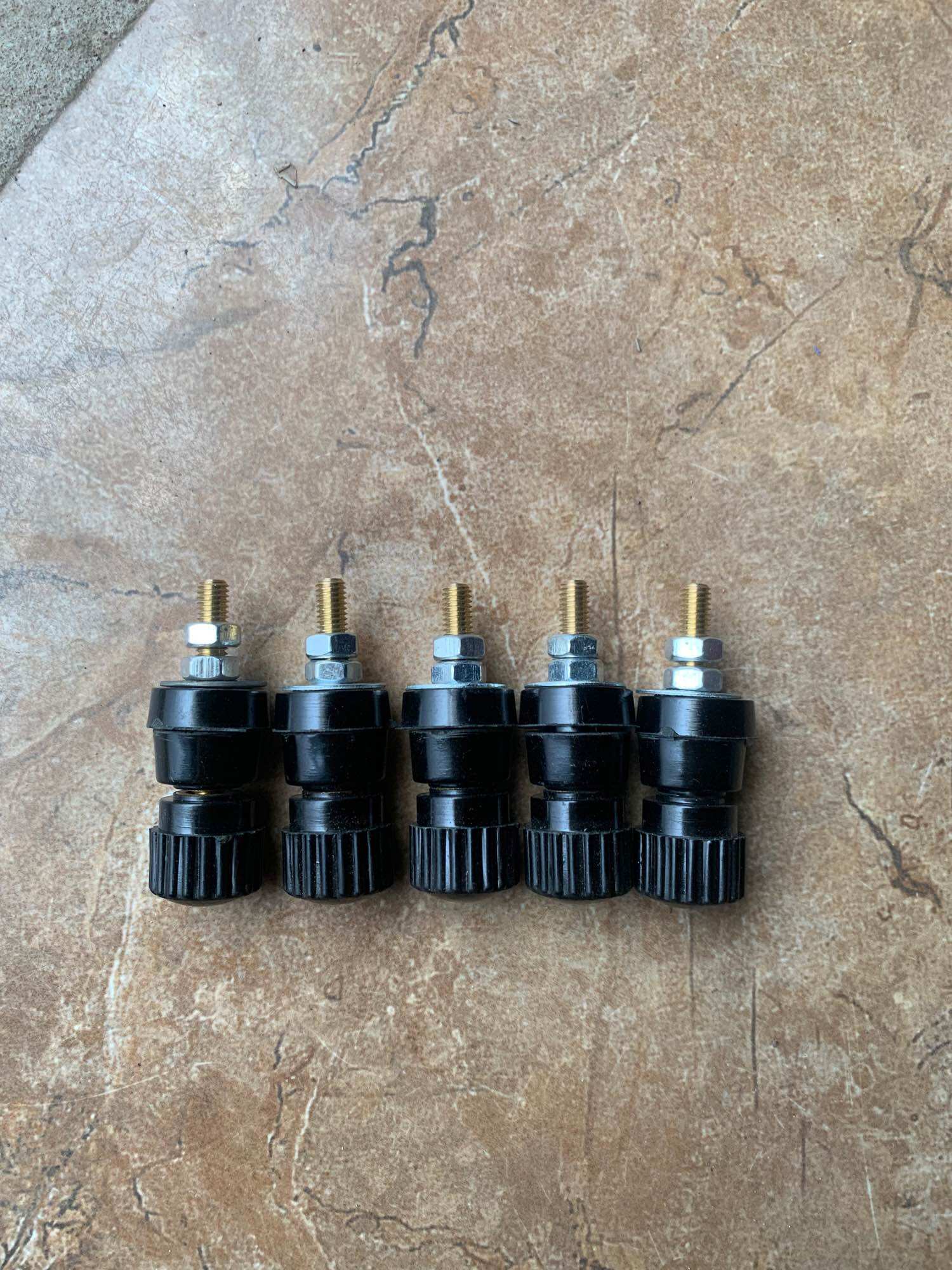 Cọc đấu ổn áp bằng đồng 6mm