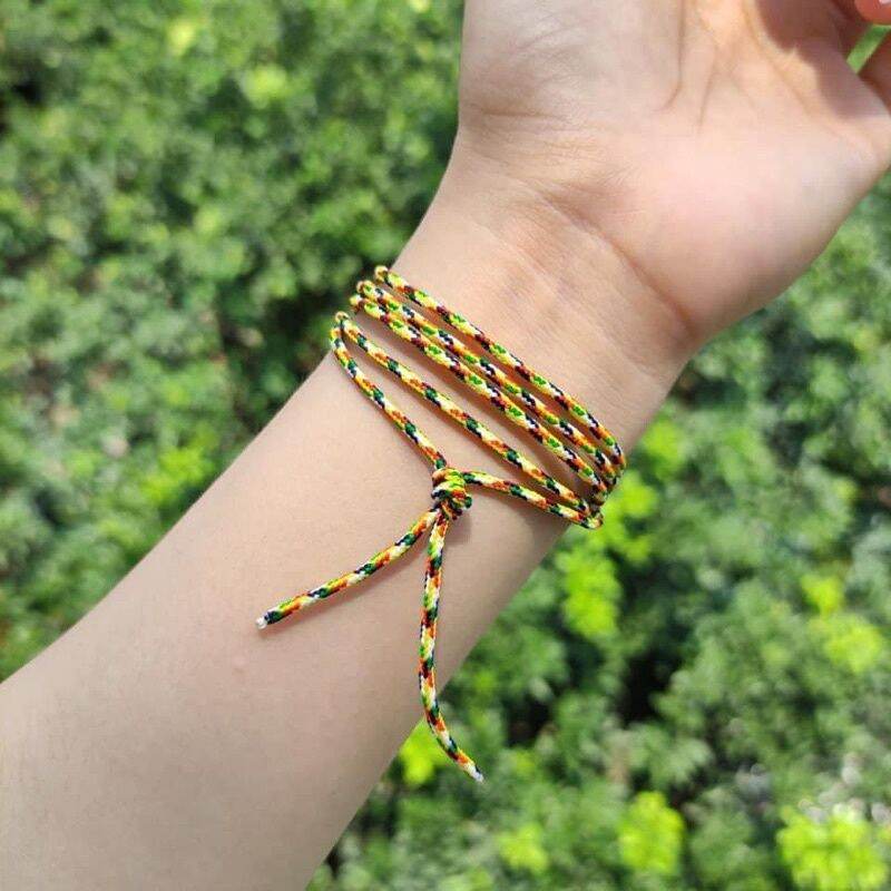 Vòng tay chỉ ngũ sắc bình an may mắn