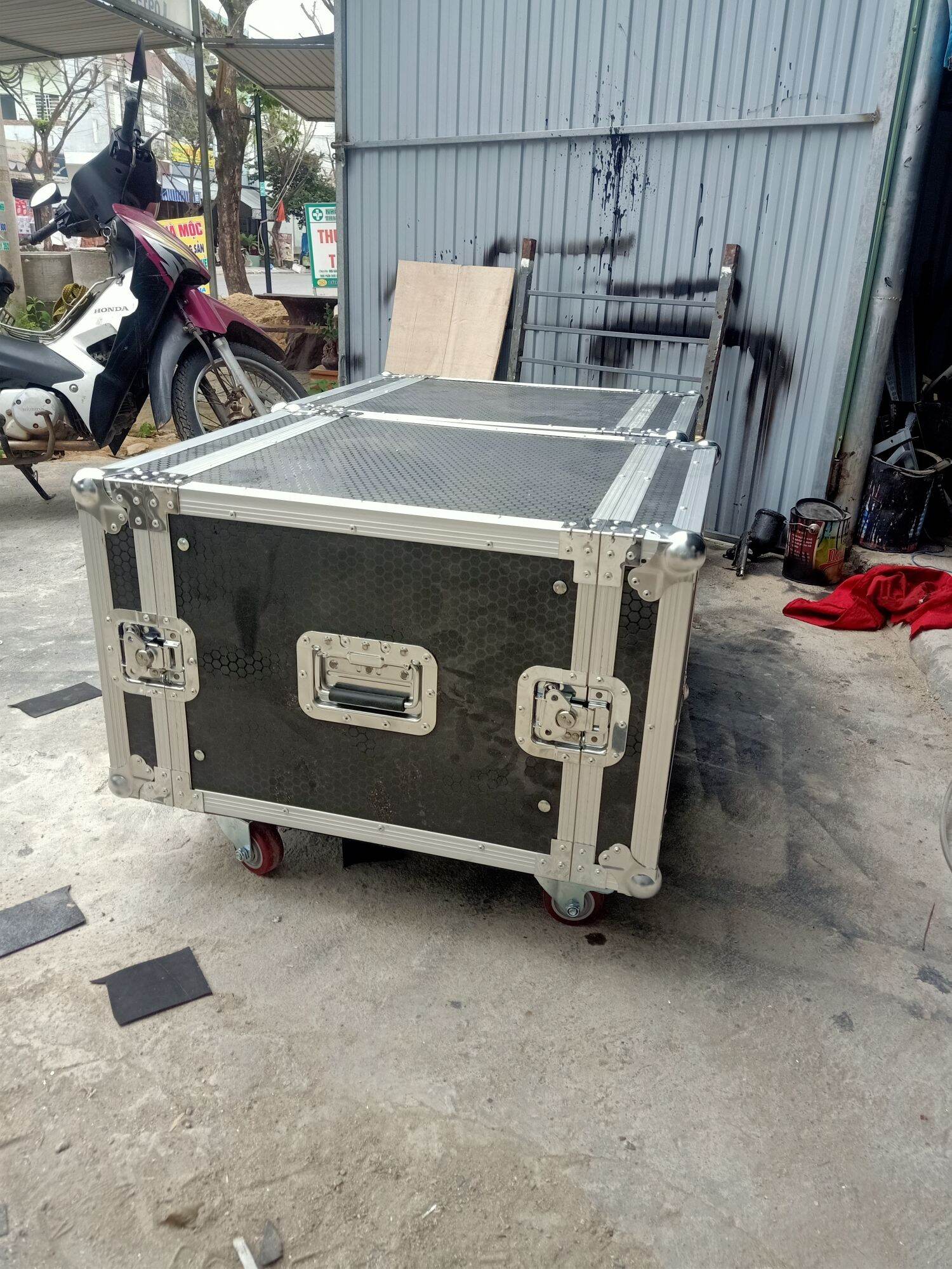 TỦ MÁY 8U THƯỜNG - NEW 100%