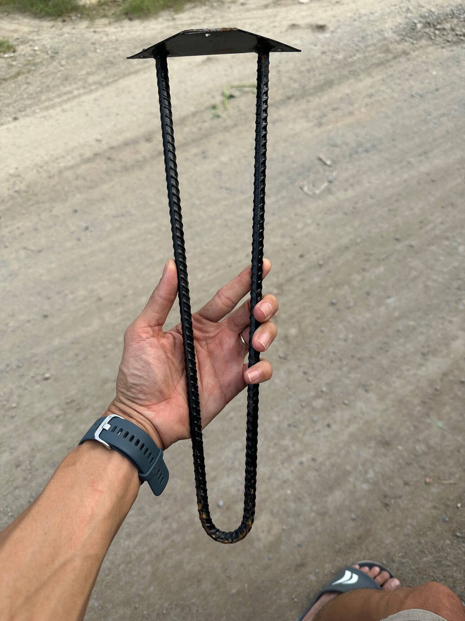 Combo 3 chân bàn sắt răng 60m hairpin kèm vít