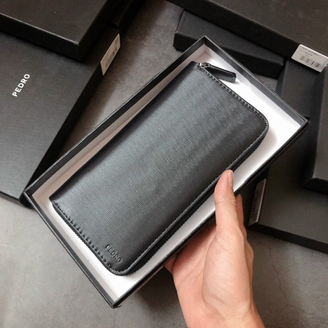 Ví pedro dài cầm tay unisex