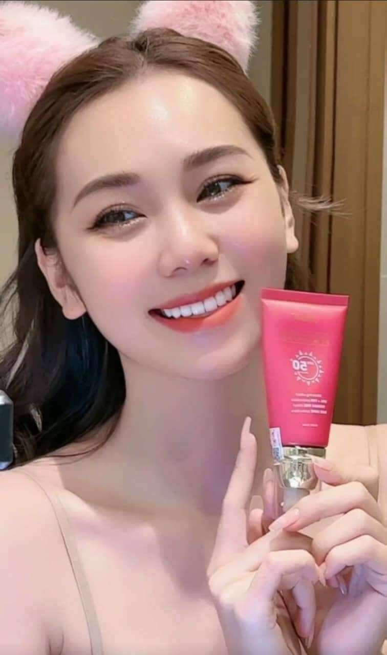 kem chống nắng kiềm dầu nâng tone Rosyson