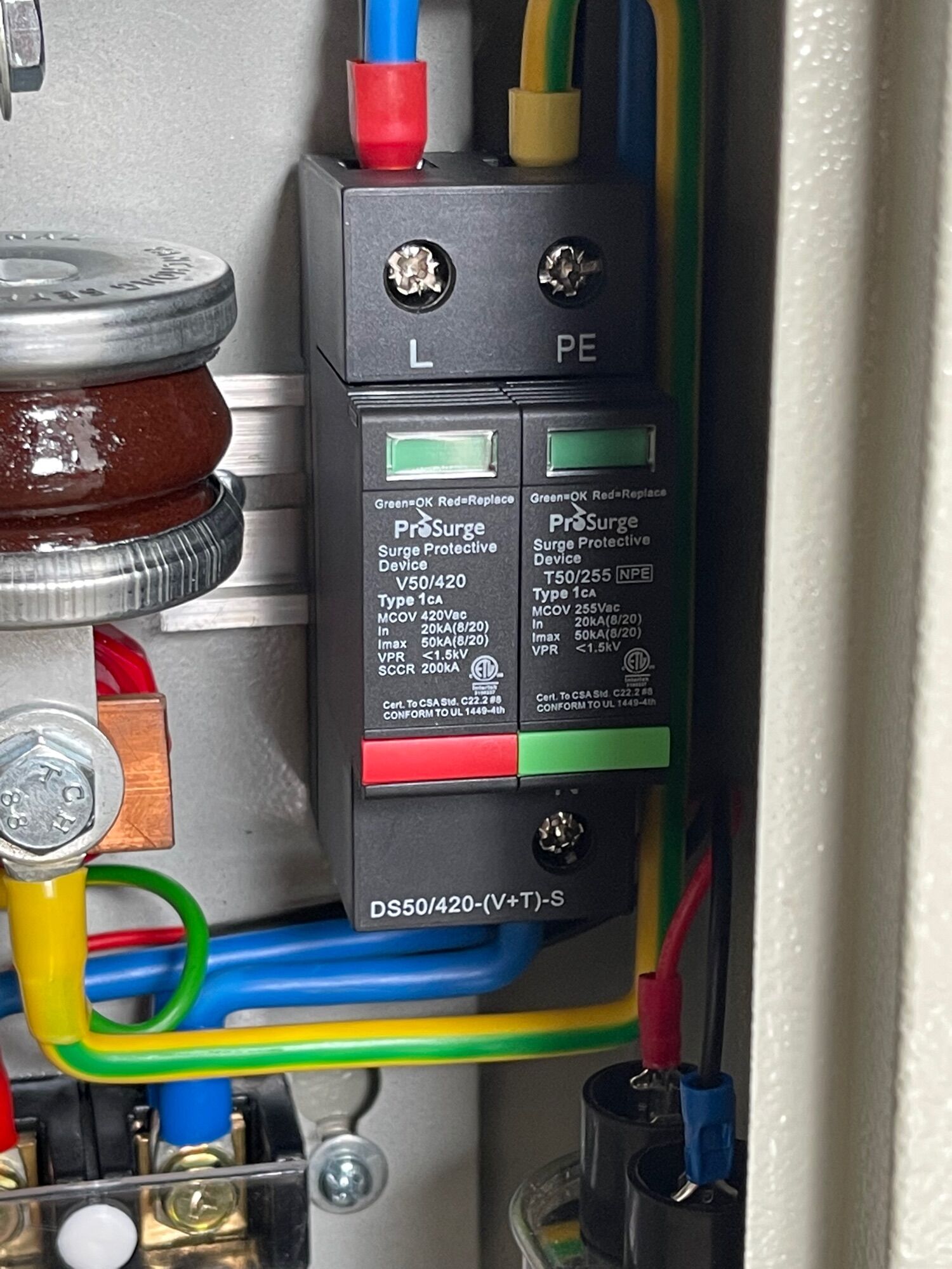 Tủ Cắt Lọc Sét 1P V3 New