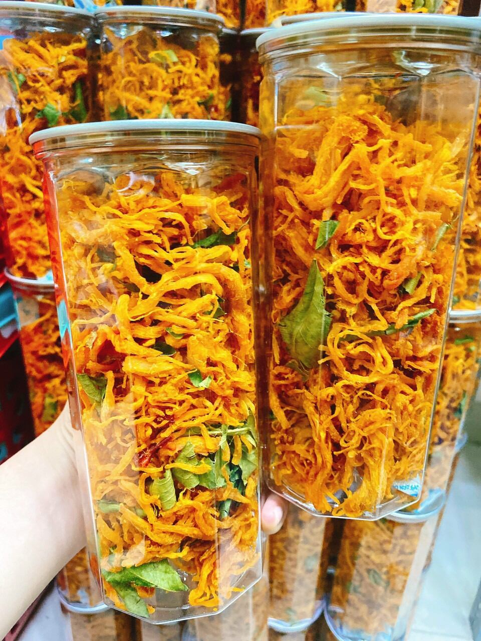Hũ pet - 300g khô gà lá chanh