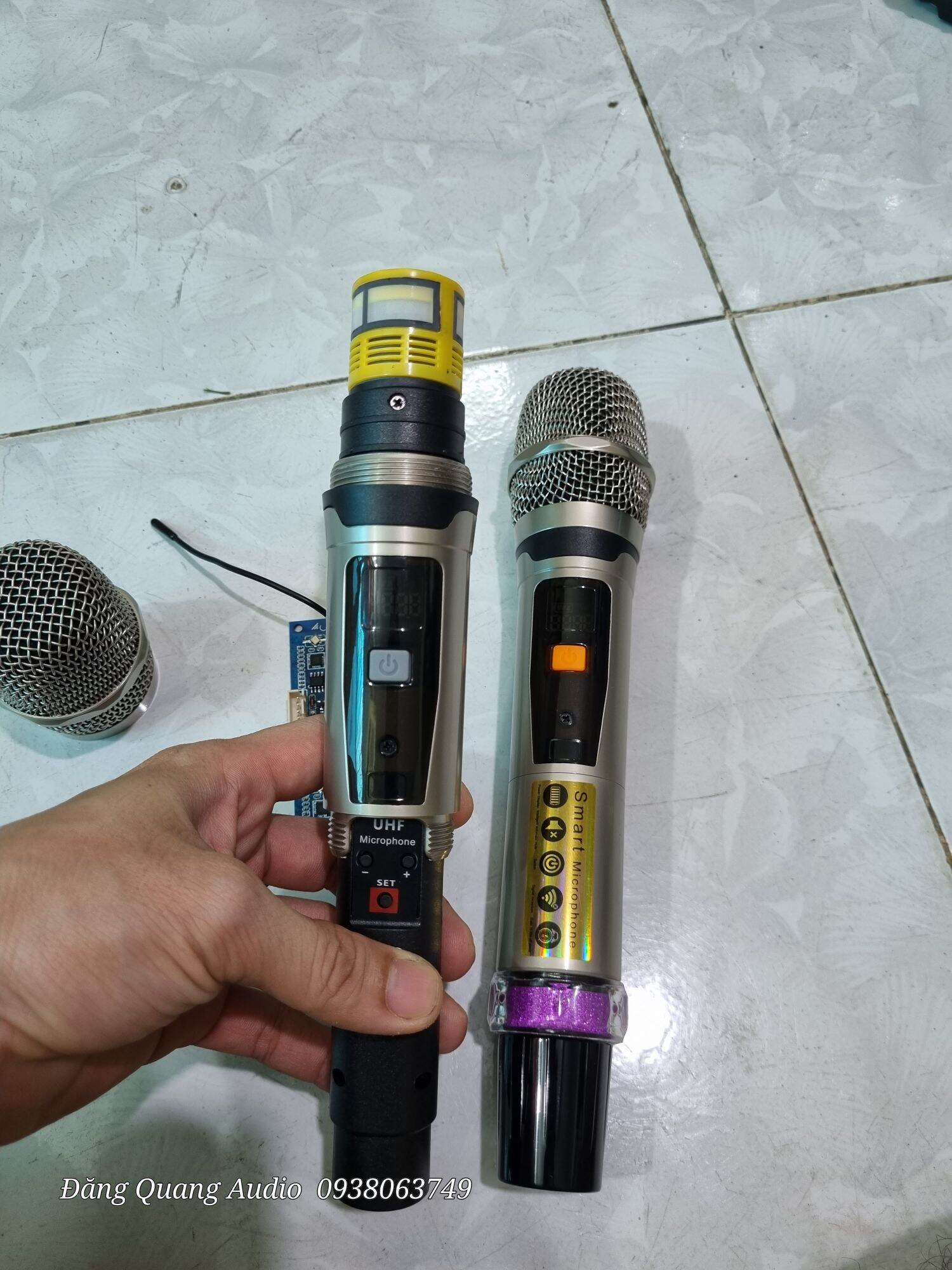 Micro chống hú ugx bạc