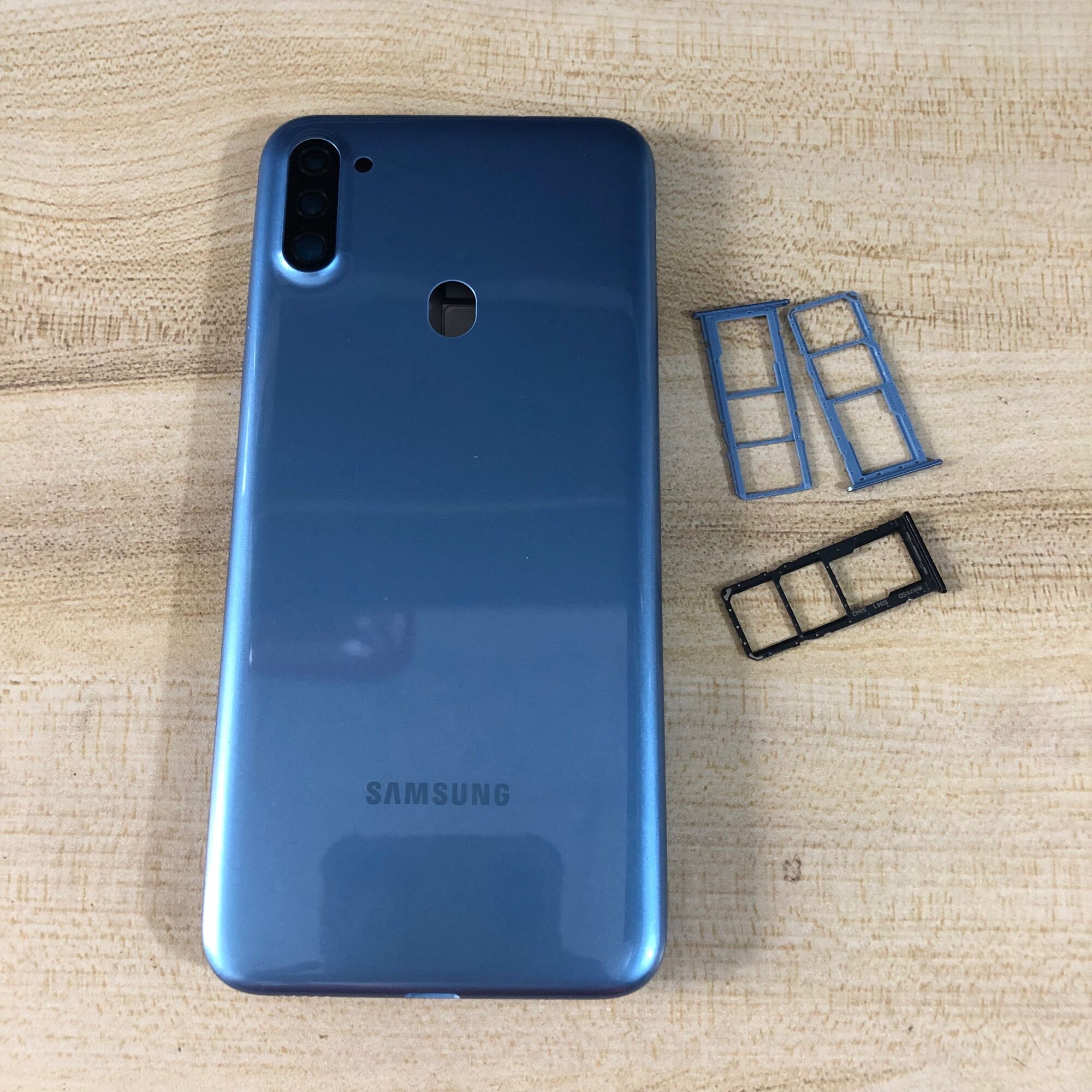 Bộ Vỏ + Sườn Samsung A11 Zin ( Kèm khay Sim )